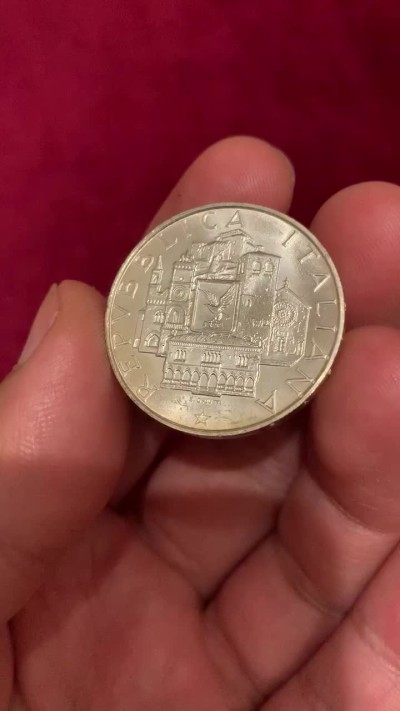 《竞宝斋》第55场-本周日，周一2场连拍（全场不限金额包邮） 意大利 双球币 1985年 500里拉银币