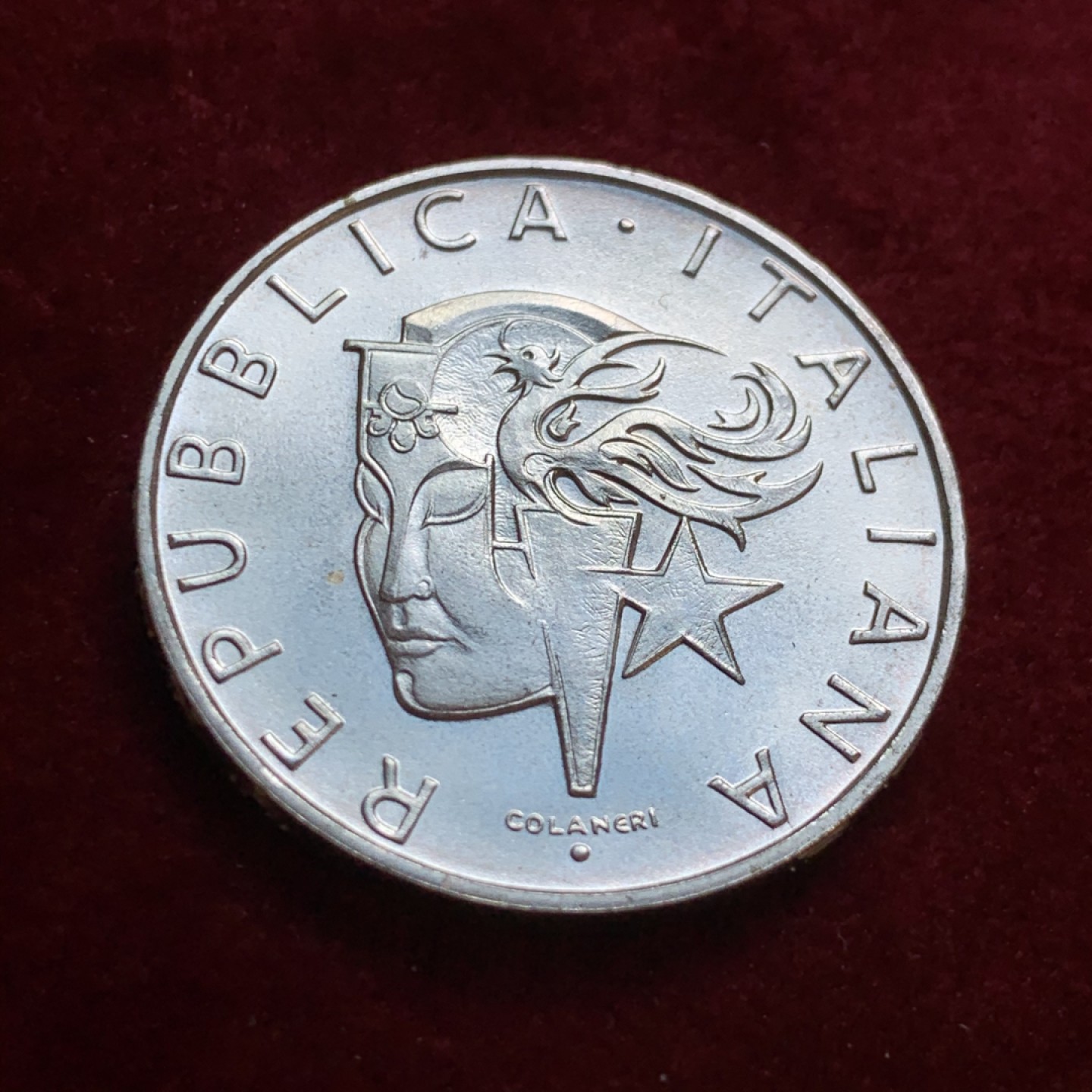 《竞宝斋》第55场-本周日，周一2场连拍（全场不限金额包邮） 意大利1988年500里拉 奥运  纪念银币