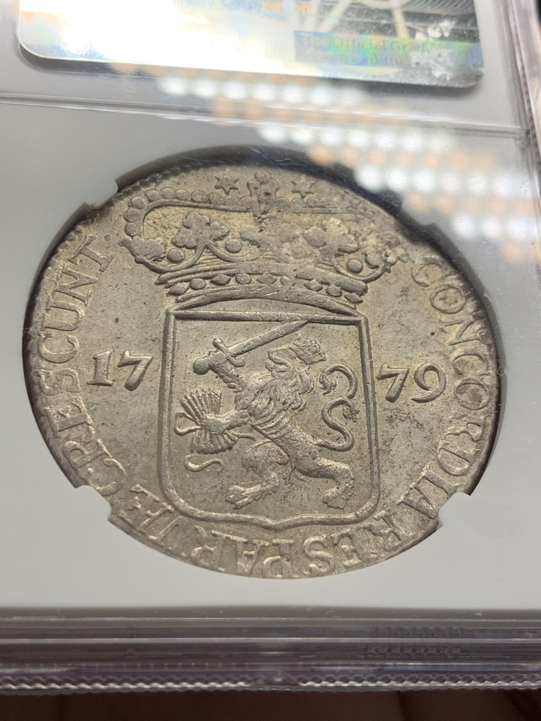 《竞宝斋》第55场-本周日，周一2场连拍（全场不限金额包邮） NGC-MS61 1779年荷兰泽兰省站人武士1杜卡特银币 中期武士，冠军分，淡包浆