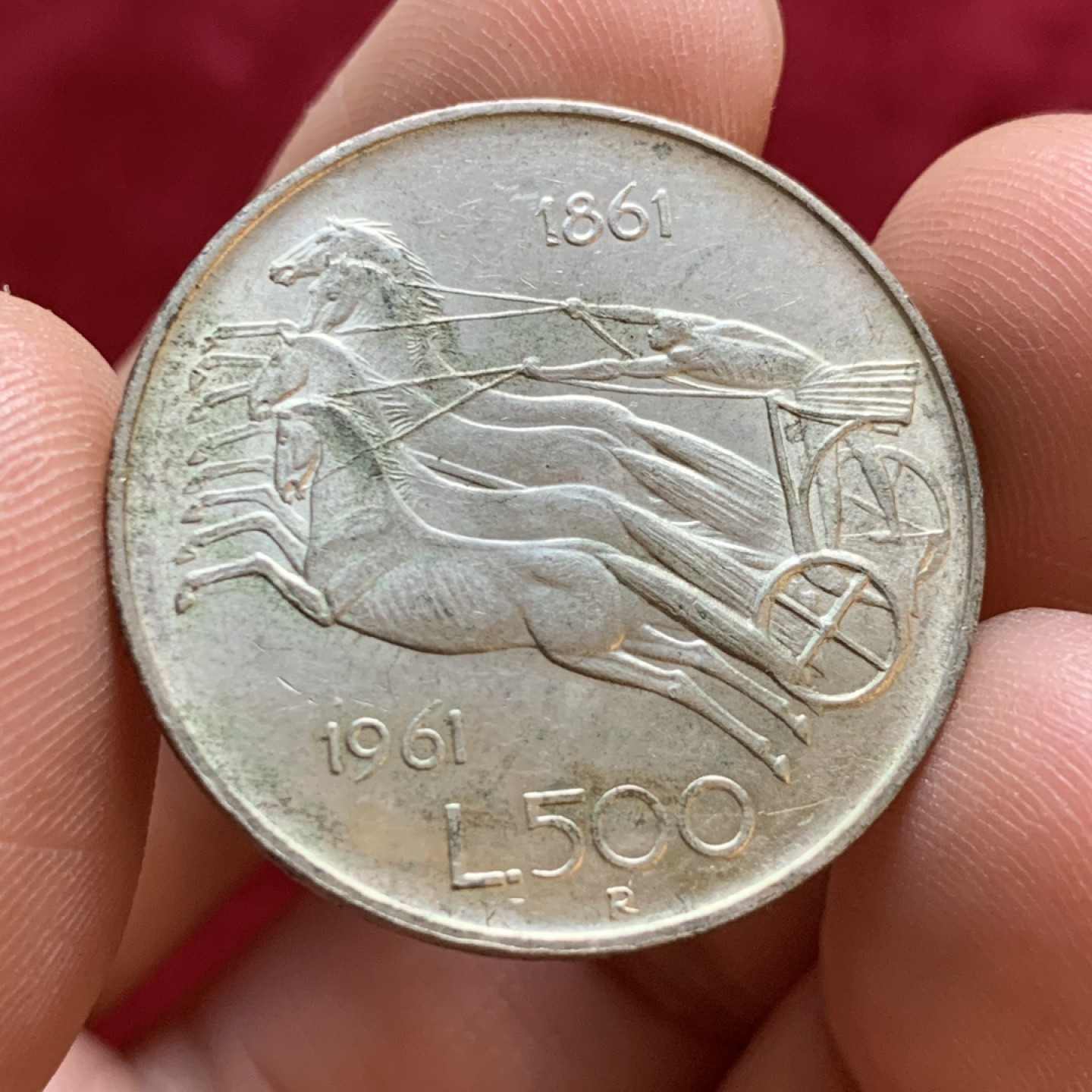 《竞宝斋》第55场-本周日，周一2场连拍（全场不限金额包邮） 意大利 1961年马车 500里拉 银币