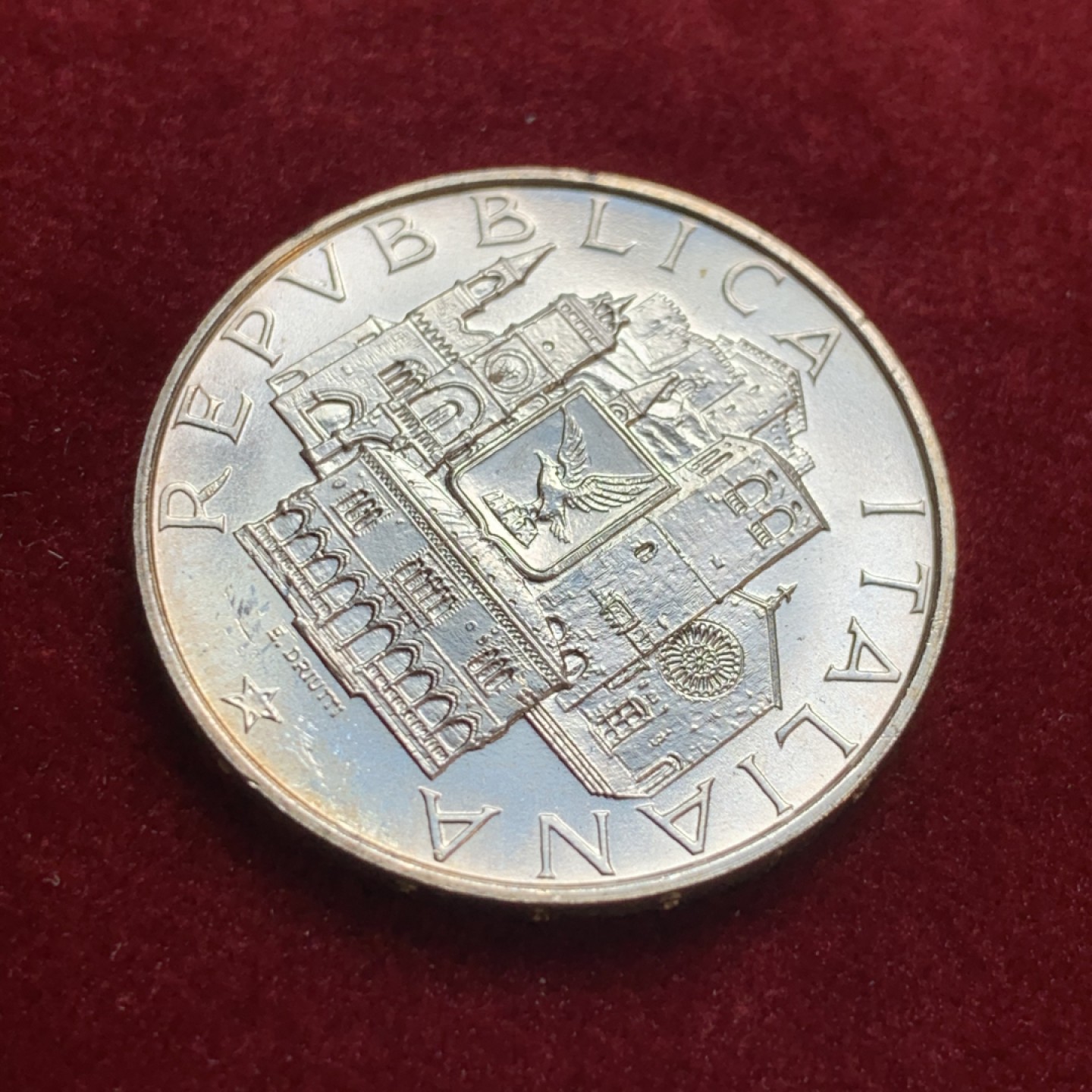 《竞宝斋》第55场-本周日，周一2场连拍（全场不限金额包邮） 意大利 双球币 1985年 500里拉银币