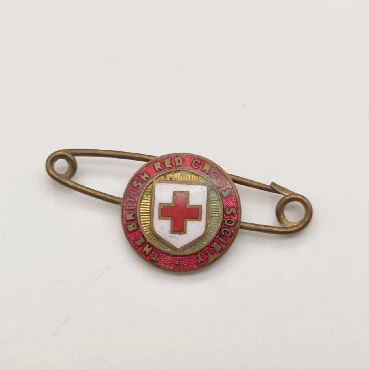 勋章奖章交易所5月14日群拍 英国红十字会胸针