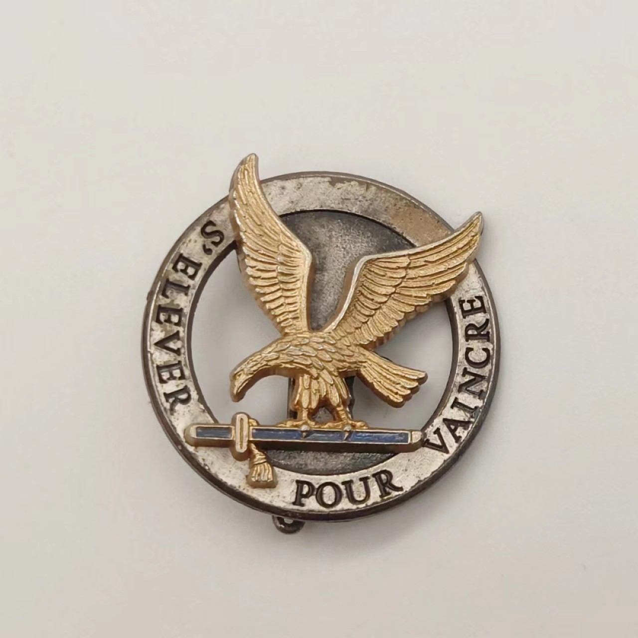 勋章奖章交易所5月14日群拍 法国空军士官学校徽章