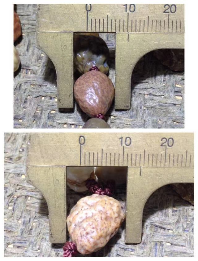 精美戈壁筋脉玛瑙老料原石108项链一条，