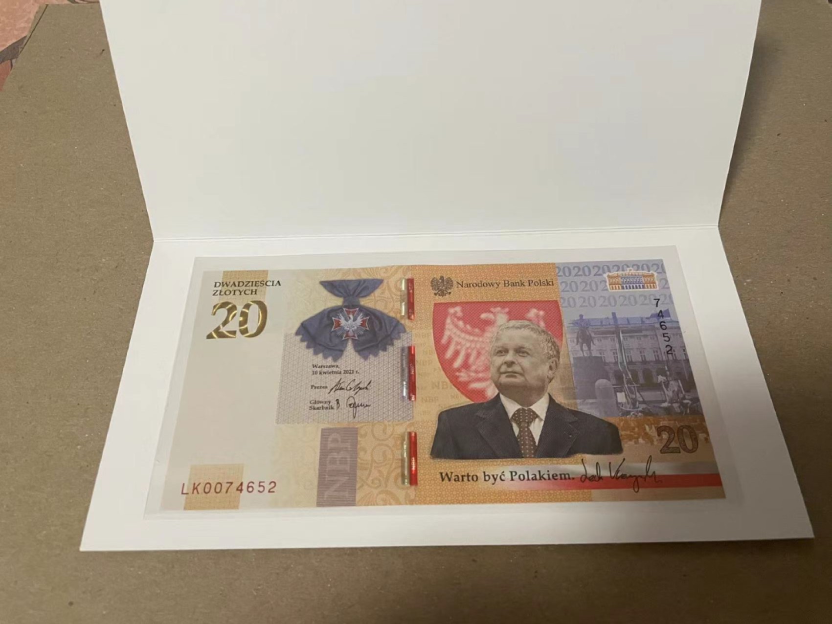 【Blue Auction】✨世界纸币精拍第183期——飞龙在天（共80拍） 【原装带册】波兰 2021年20扎罗提 前总统卡钦斯基纪念钞 全新UNC