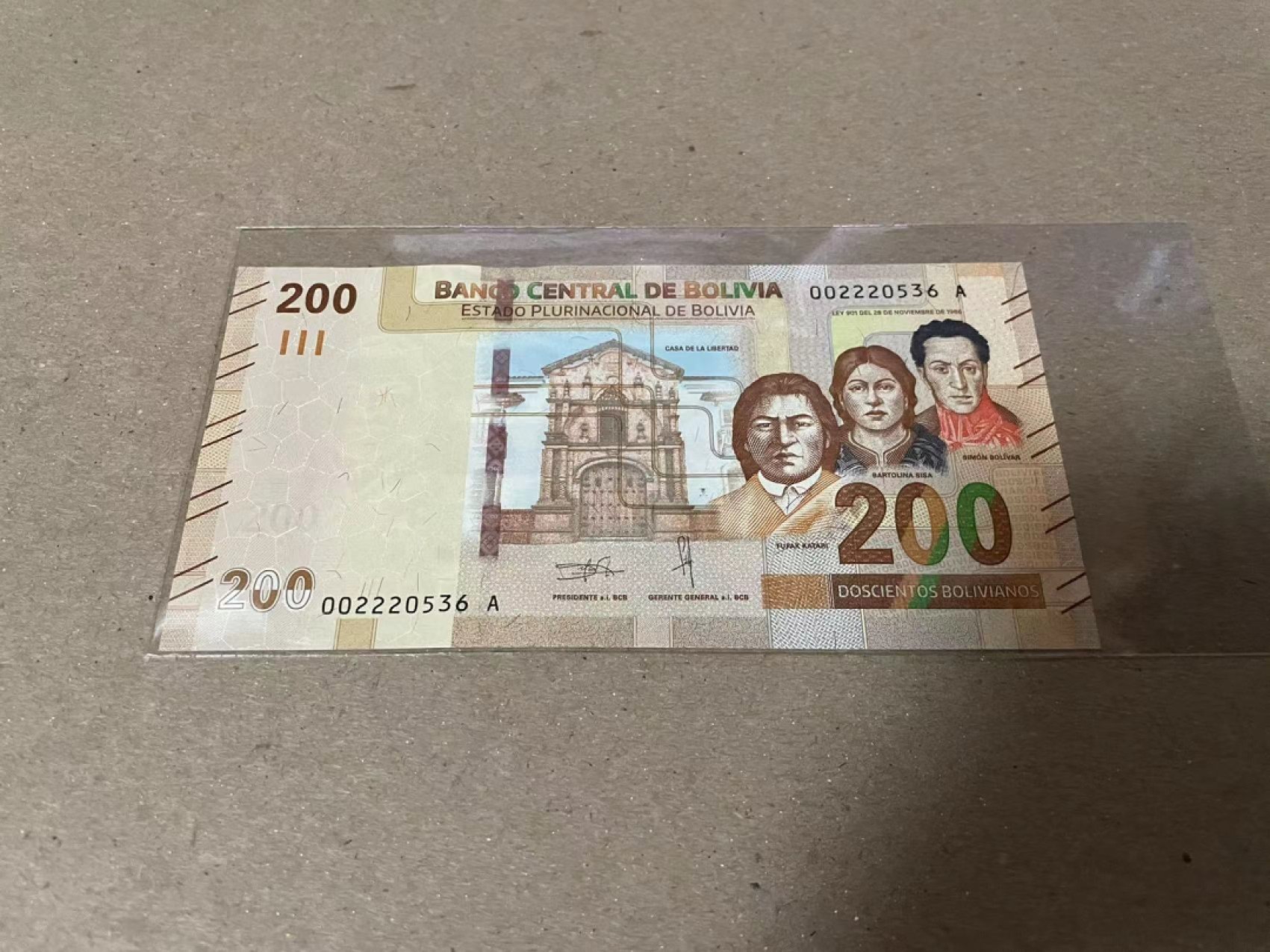 【Blue Auction】✨世界纸币精拍第183期——飞龙在天（共80拍） 【A冠无47】玻利维亚 1986年200玻利维亚诺 全新UNC 设计精美