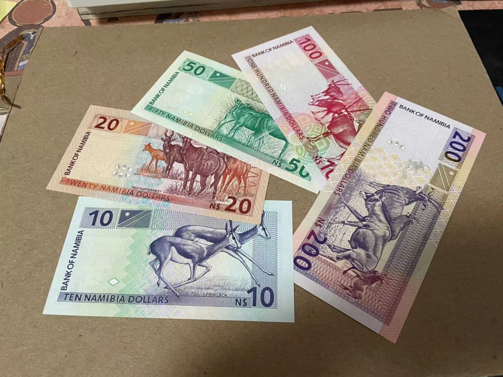 【Blue Auction】✨世界纸币精拍第183期——飞龙在天（共80拍） 【一组5张 全同653小号】纳米比亚 10-200元 动物套一组 全新UNC