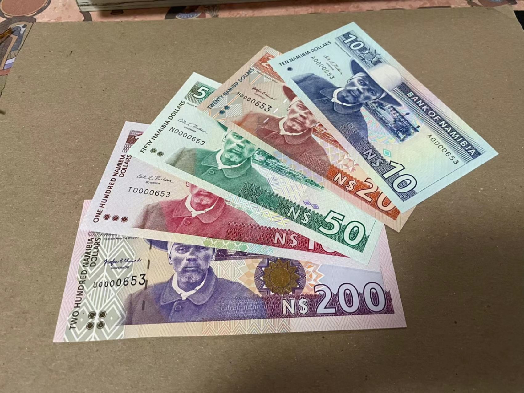 【Blue Auction】✨世界纸币精拍第183期——飞龙在天（共80拍） 【一组5张 全同653小号】纳米比亚 10-200元 动物套一组 全新UNC