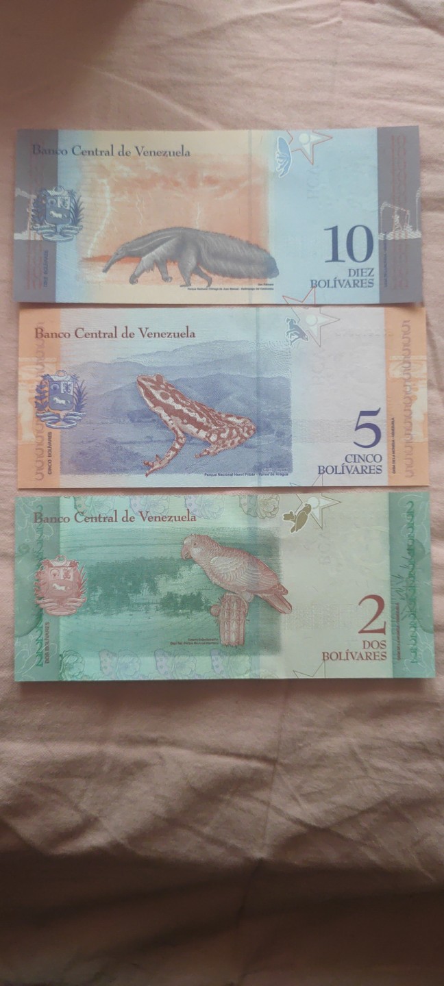 一米收藏，开心上拍(第四十三期)！！！ 外钞(委内瑞拉)全新三张！！！