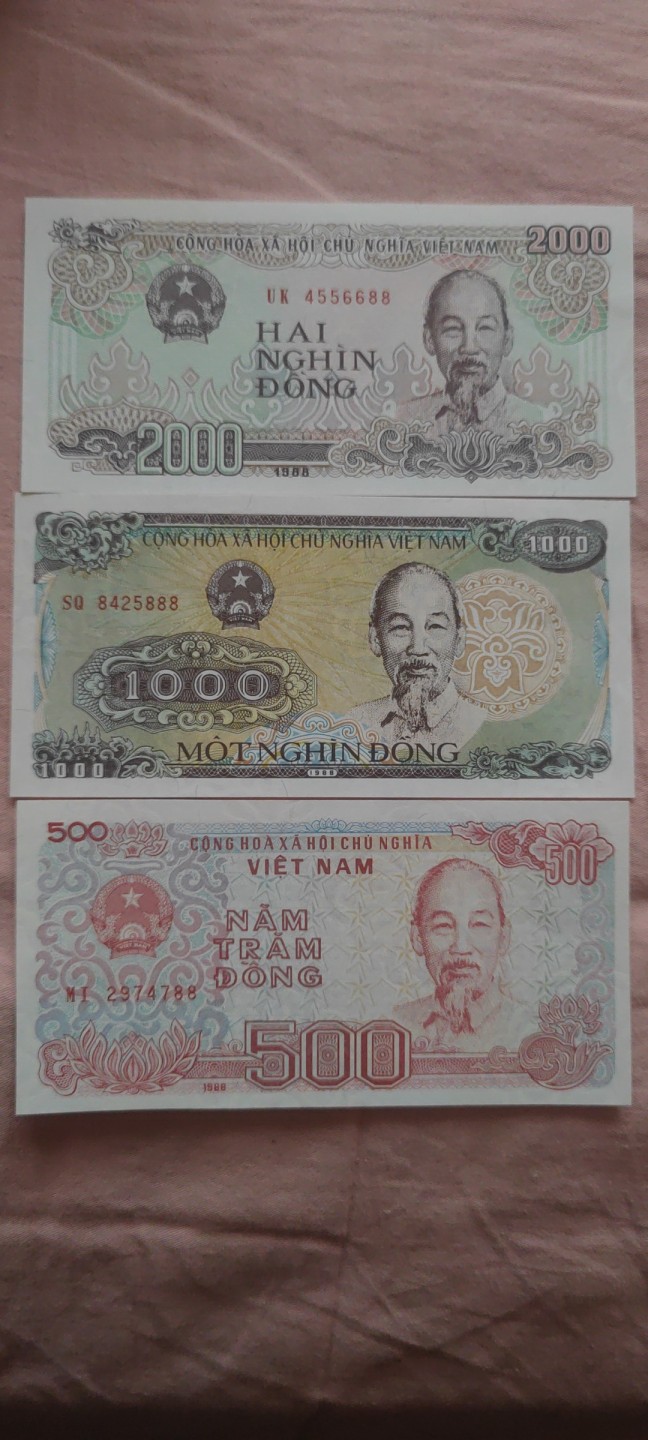 一米收藏，开心上拍(第四十三期)！！！ 外钞(越南盾)全新三张！