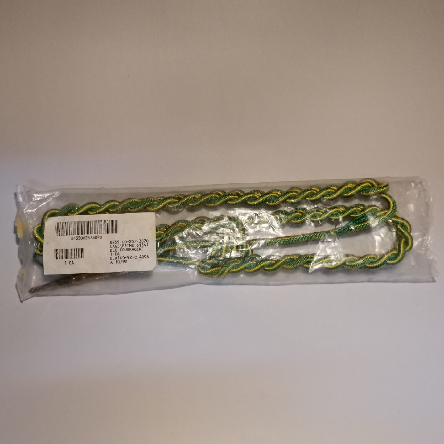 世界勋奖徽章拍卖第15期-久等了！ 法国战争十字勋章饰絮绶带，美国产