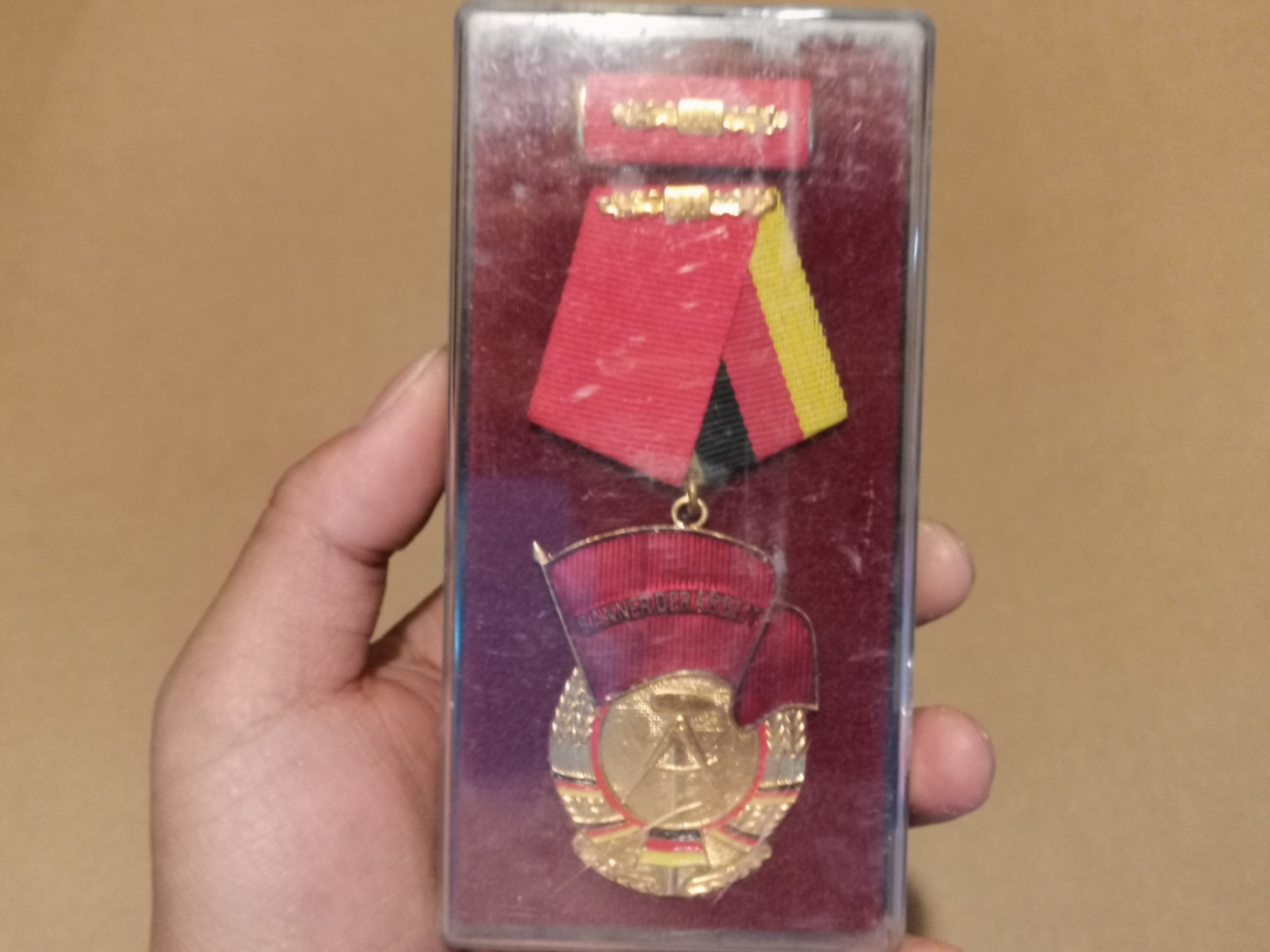 世界勋奖徽章拍卖第15期-久等了！ 东德劳动旗帜勋章