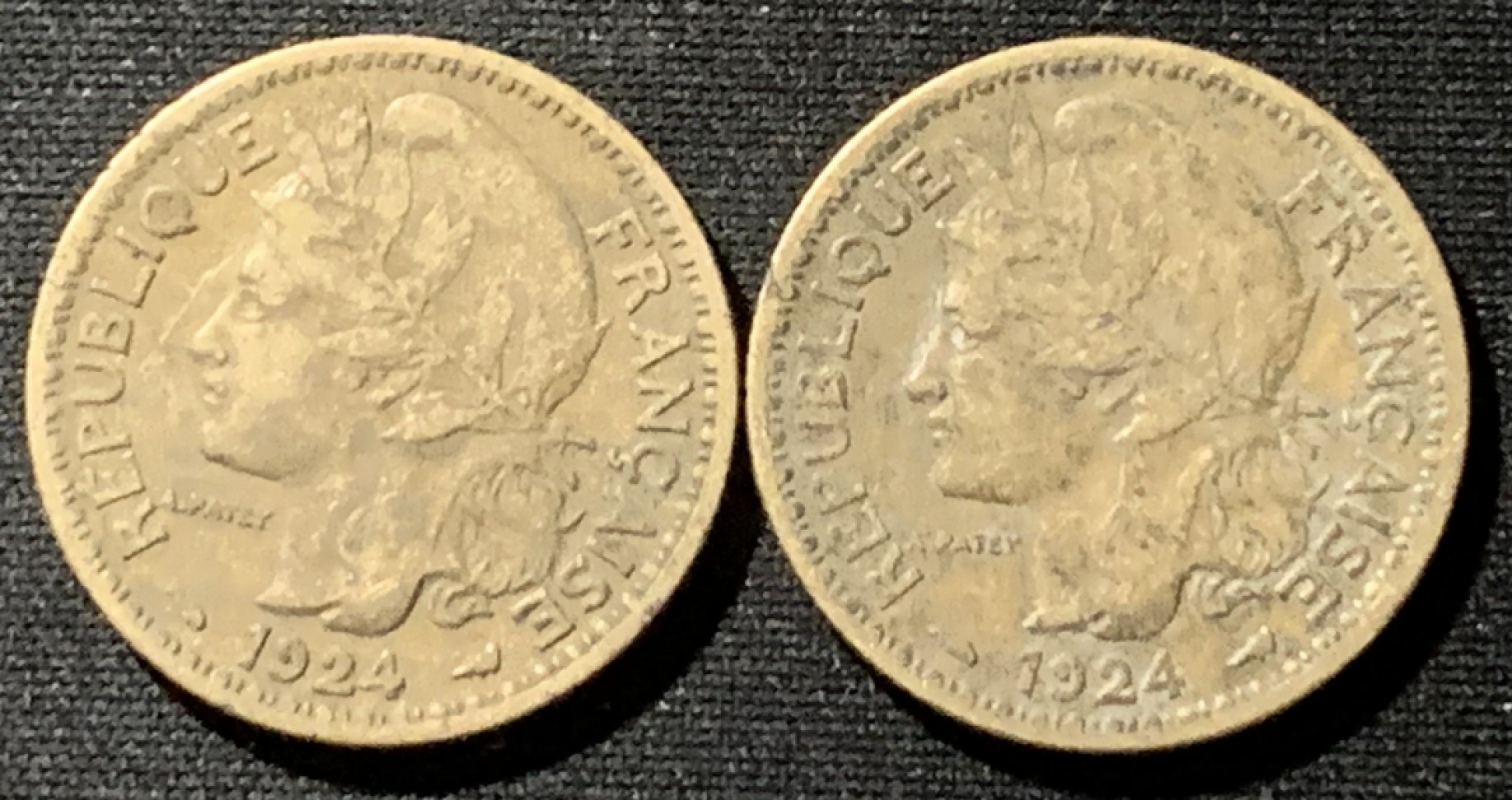 紫瑗钱币——第190期拍卖 法属多哥 1924年 女神 1法郎 2枚一组