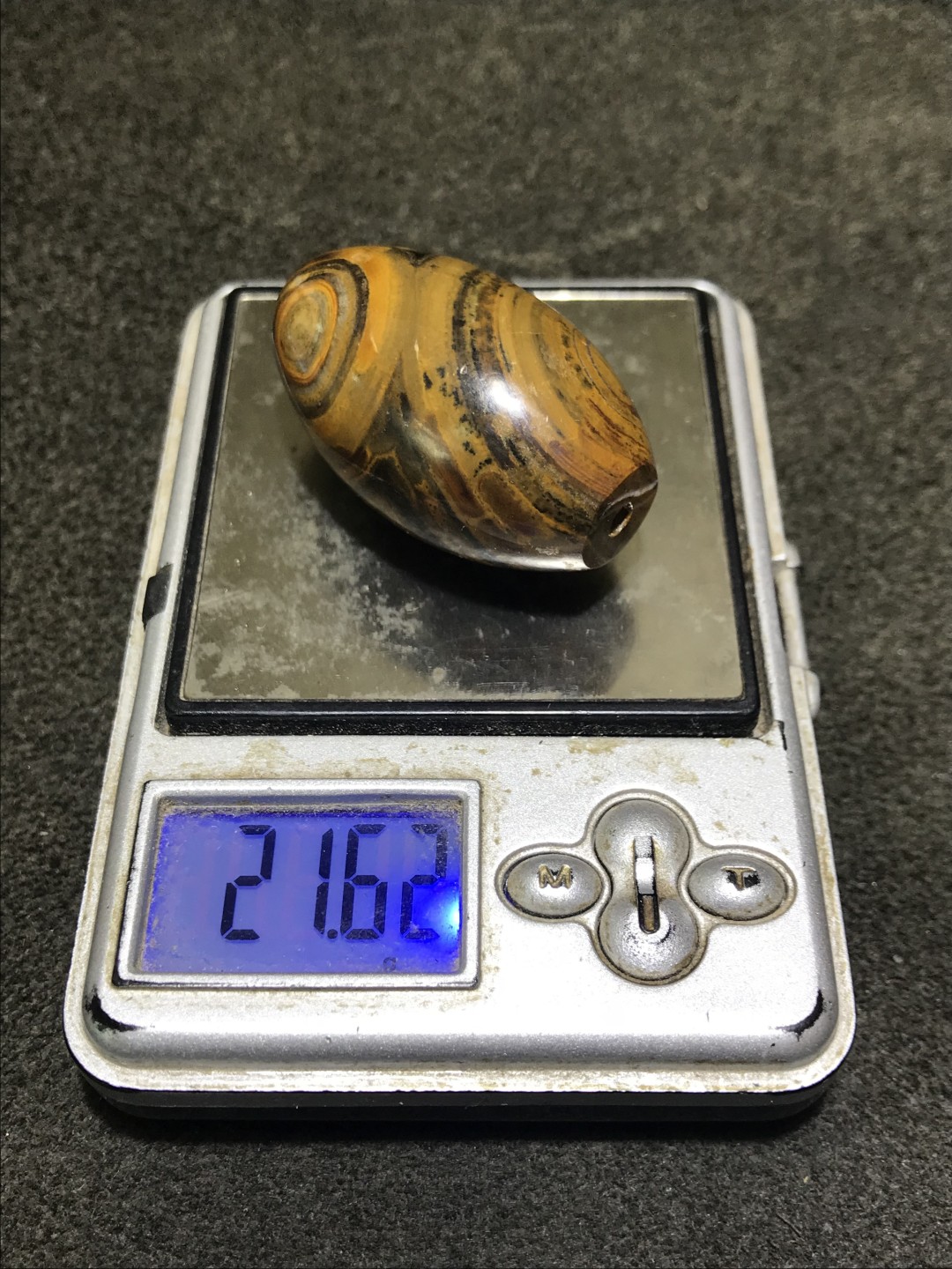 精美天然九眼页岩石天眼蒙天珠一颗