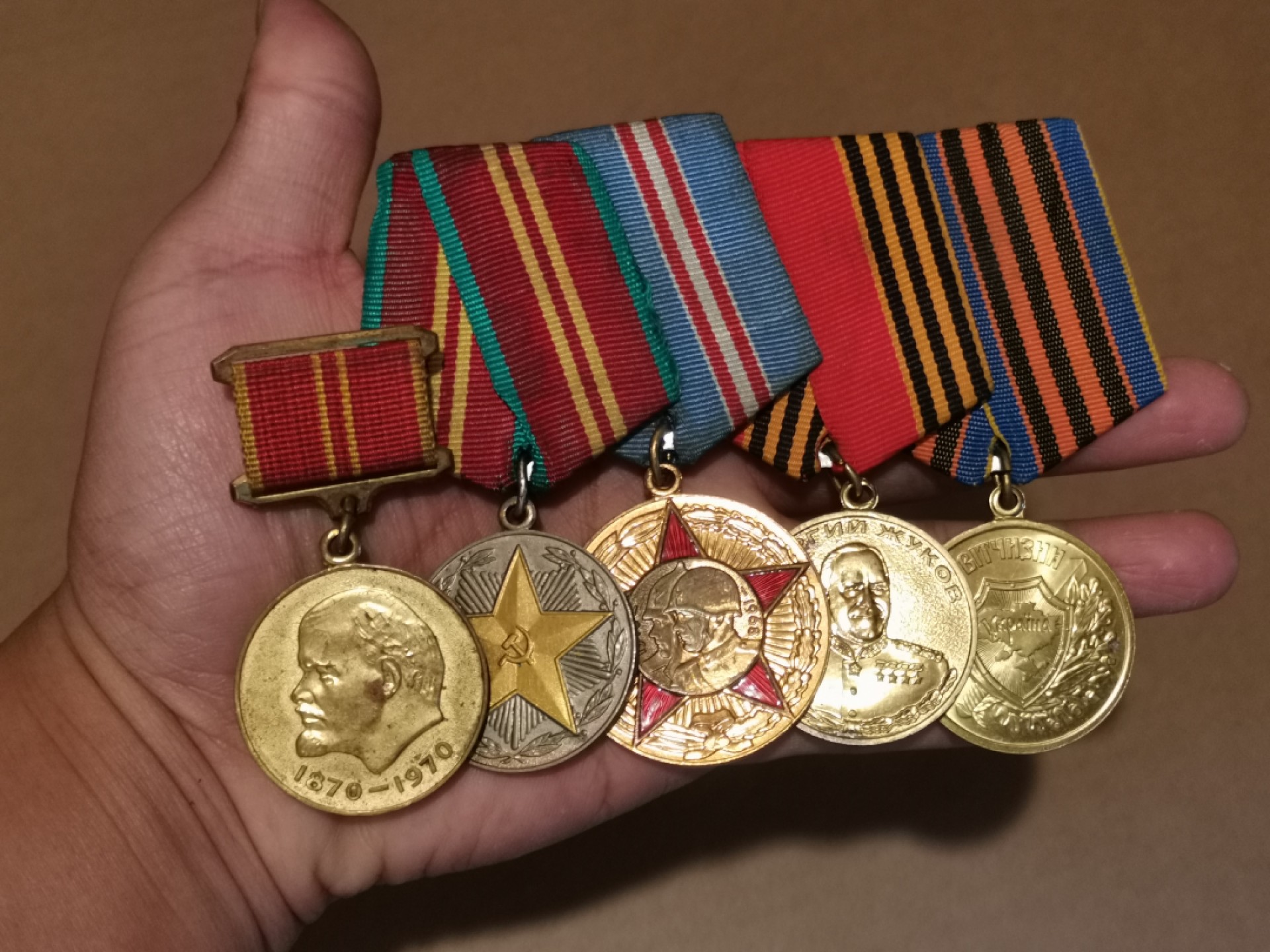 世界勋奖徽章拍卖第15期-久等了！ 原苏联纪念章一组