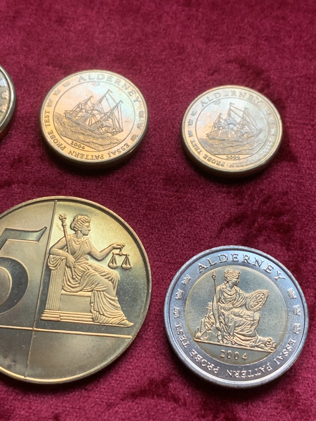 《竞宝斋》第59场-本周日，周一2场连拍（全场不限金额包邮） 奥尔德尼岛2004年欧元试铸样币