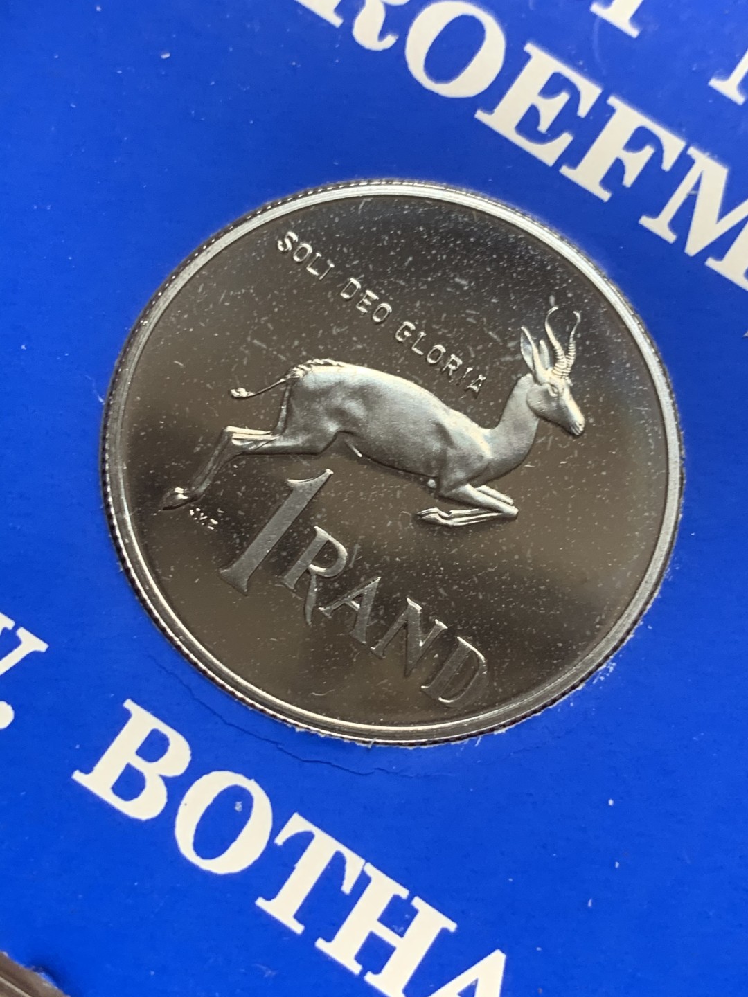 《竞宝斋》第59场-本周日，周一2场连拍（全场不限金额包邮） 原包装PROOF南非1990年1兰特纪念币 精制少见