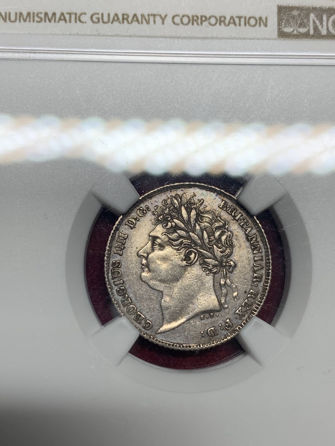 《竞宝斋》第59场-本周日，周一2场连拍（全场不限金额包邮） NGC AU53 英国1826特年 R2珍惜度 乔治四世6便士银币盾徽版 目测低评