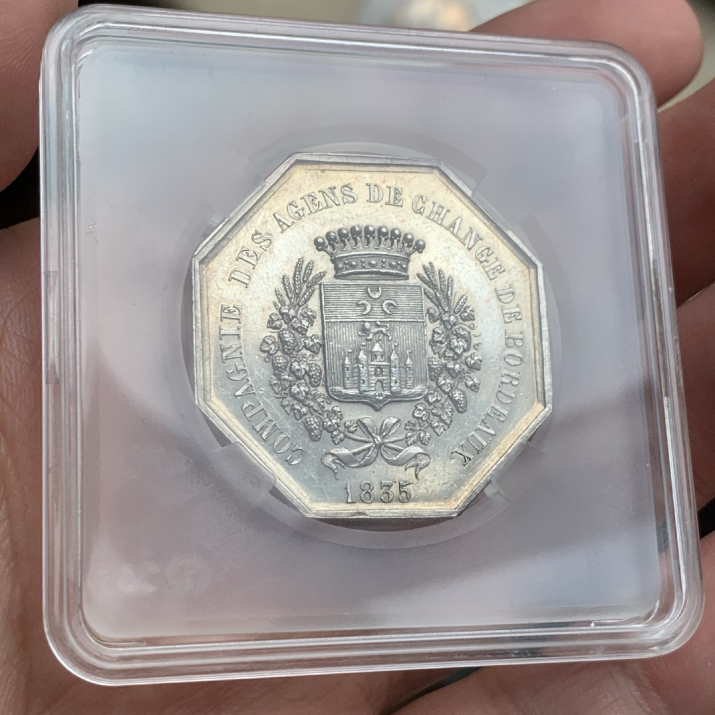 《竞宝斋》第59场-本周日，周一2场连拍（全场不限金额包邮） 1835年法国波尔多股票公司八角银制代币  重量：18.9g  边铭：手指银标 