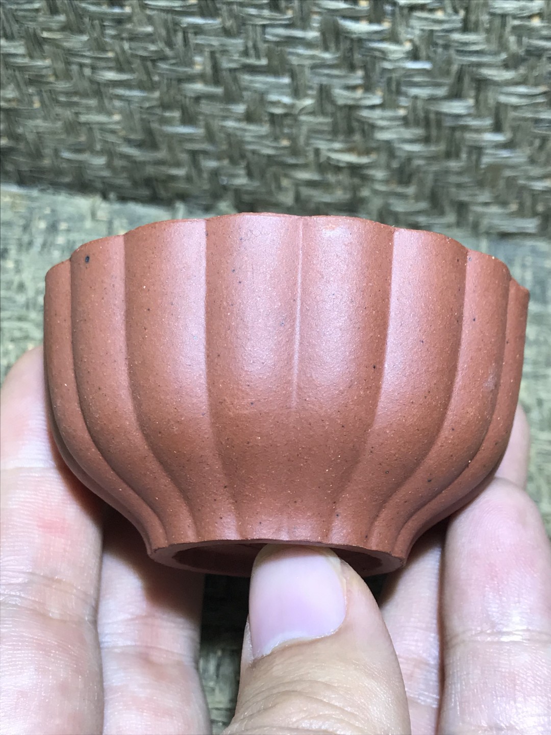 精美宜兴紫砂莲花品茗杯一个