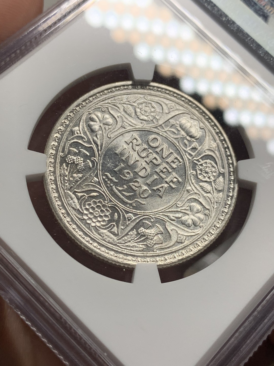 《竞宝斋》第59场-本周日，周一2场连拍（全场不限金额包邮） NGC MS64 英属印度 乔治五世1920年C版 1卢比银币 高分 币面白净 卢比到64不易 SBP-MS64去年成交价192美元 最近热涨品种