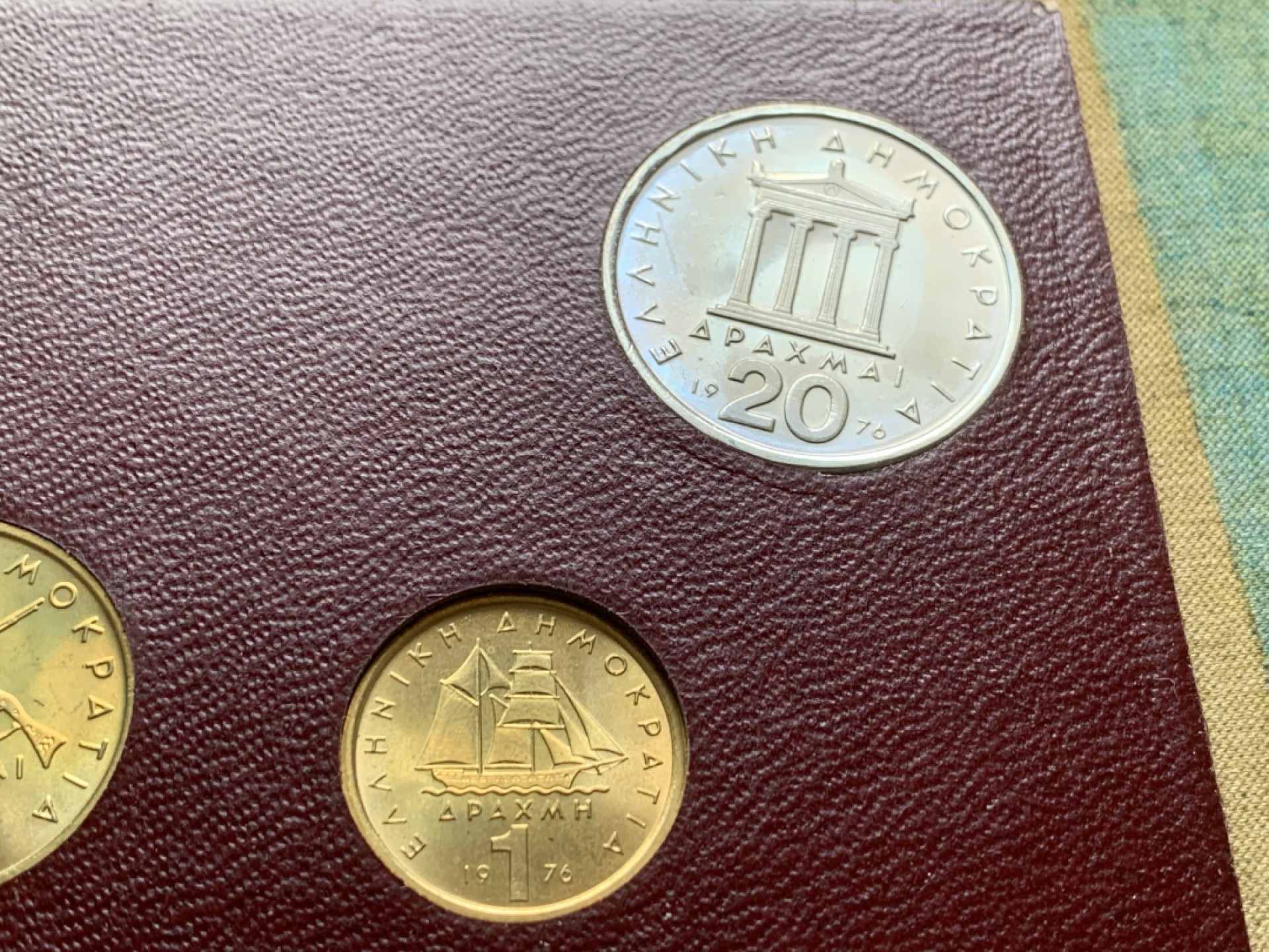 《竞宝斋》第59场-本周日，周一2场连拍（全场不限金额包邮） 希腊1976年清年份套币全套UNC 10雷普塔-20德拉克马共8枚