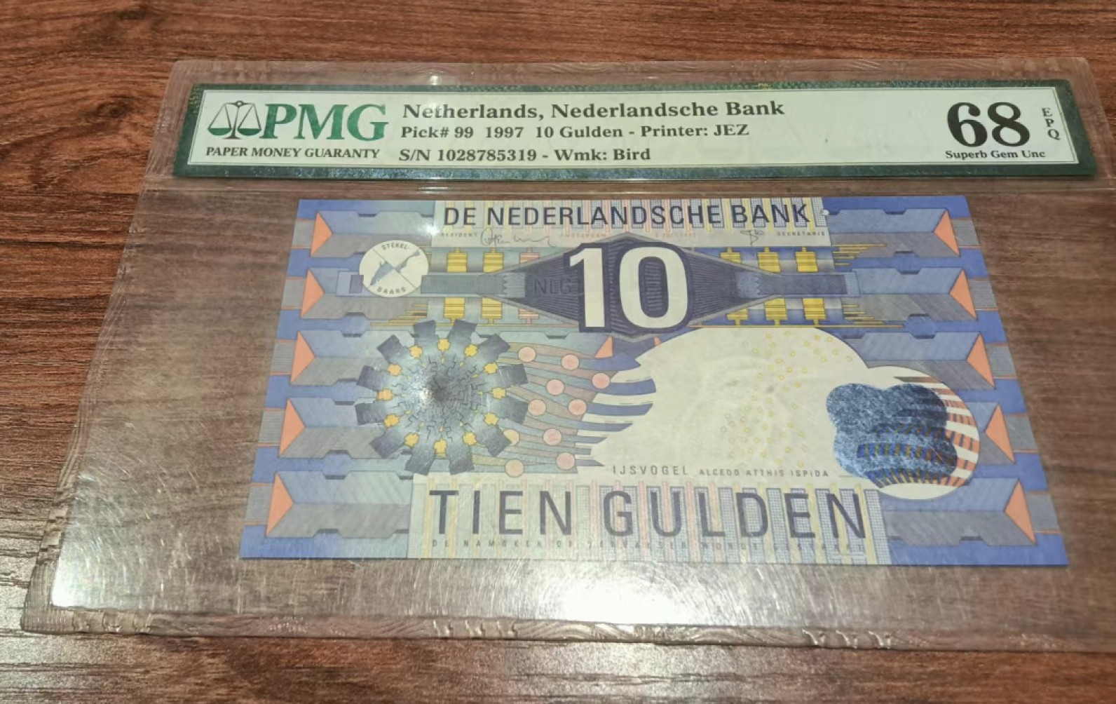 Chase Auction 第11期- - 中外纸币、民国钞联拍！ 1997年荷兰10盾，PMG68分，齿轮版！壳子有些花，介意勿拍！