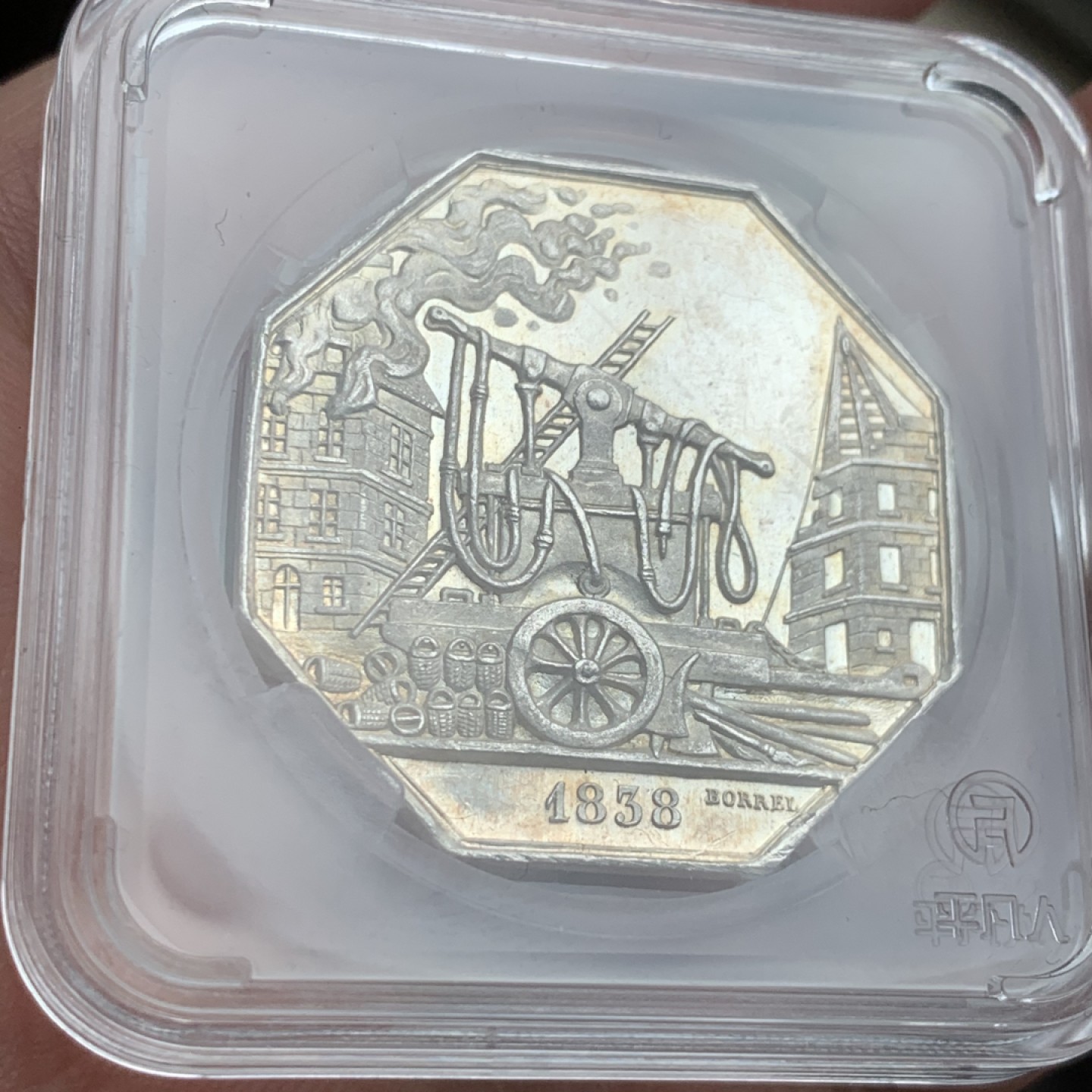 《竞宝斋》第59场-本周日，周一2场连拍（全场不限金额包邮） 1838年法国火灾保险公司八角银制代币  重量：13.1g  边铭：手指银标   unc品相