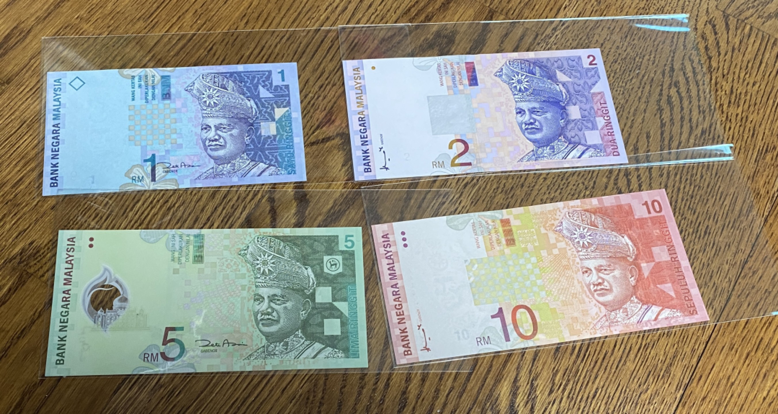 Chase Auction 第11期- - 中外纸币、民国钞联拍！ 1999年马来西亚纸币四张，两张AA冠，一张补号ZA冠！