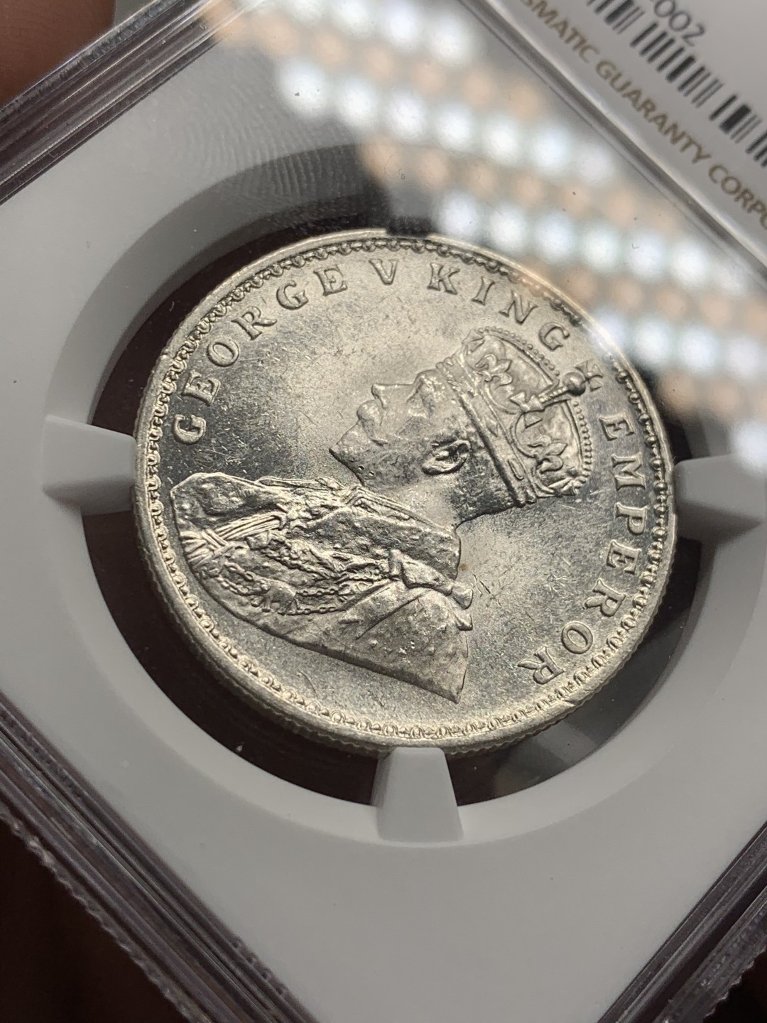 《竞宝斋》第59场-本周日，周一2场连拍（全场不限金额包邮） NGC MS64 英属印度 乔治五世1920年C版 1卢比银币 高分 币面白净 卢比到64不易 SBP-MS64去年成交价192美元 最近热涨品种