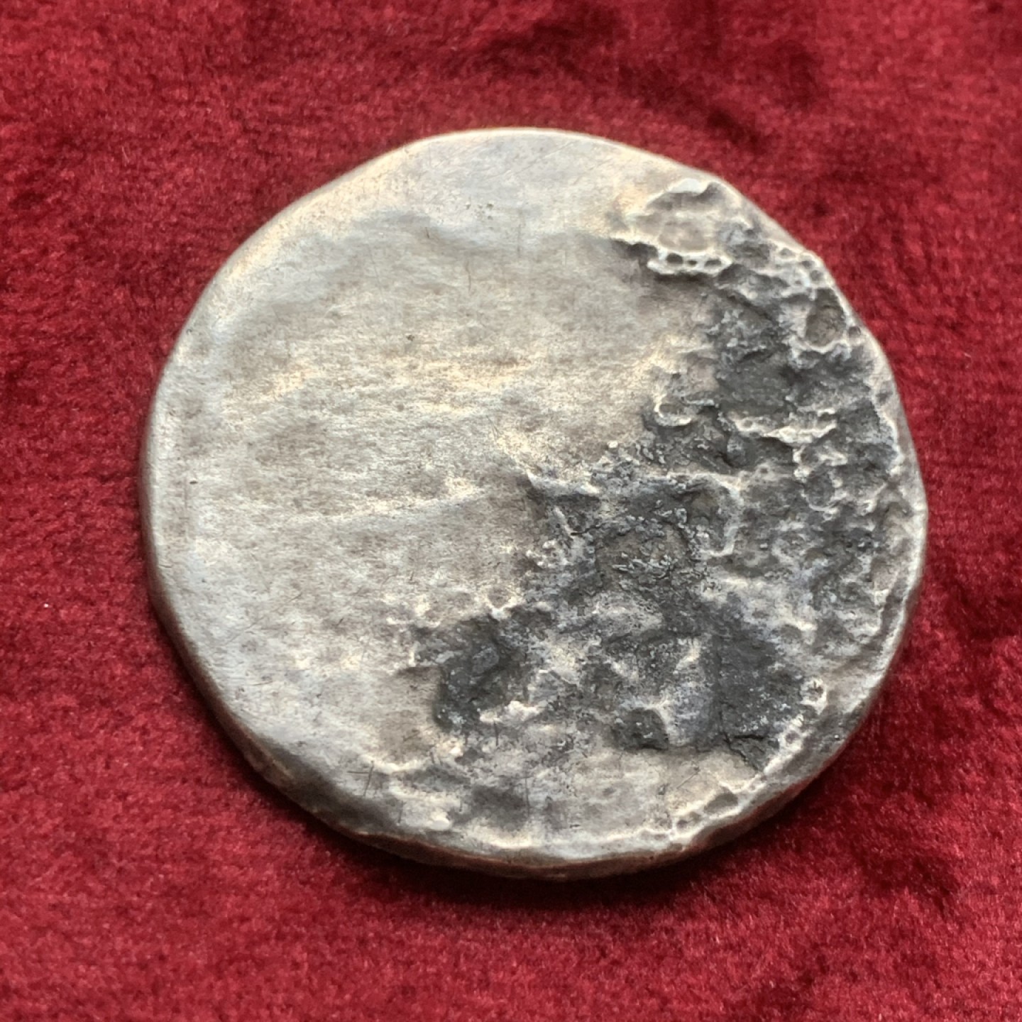 《竞宝斋》第59场-本周日，周一2场连拍（全场不限金额包邮） 海捞腐蚀 美国拿花贸易银CC版 因为严重腐蚀人像面已没有 18.14克重