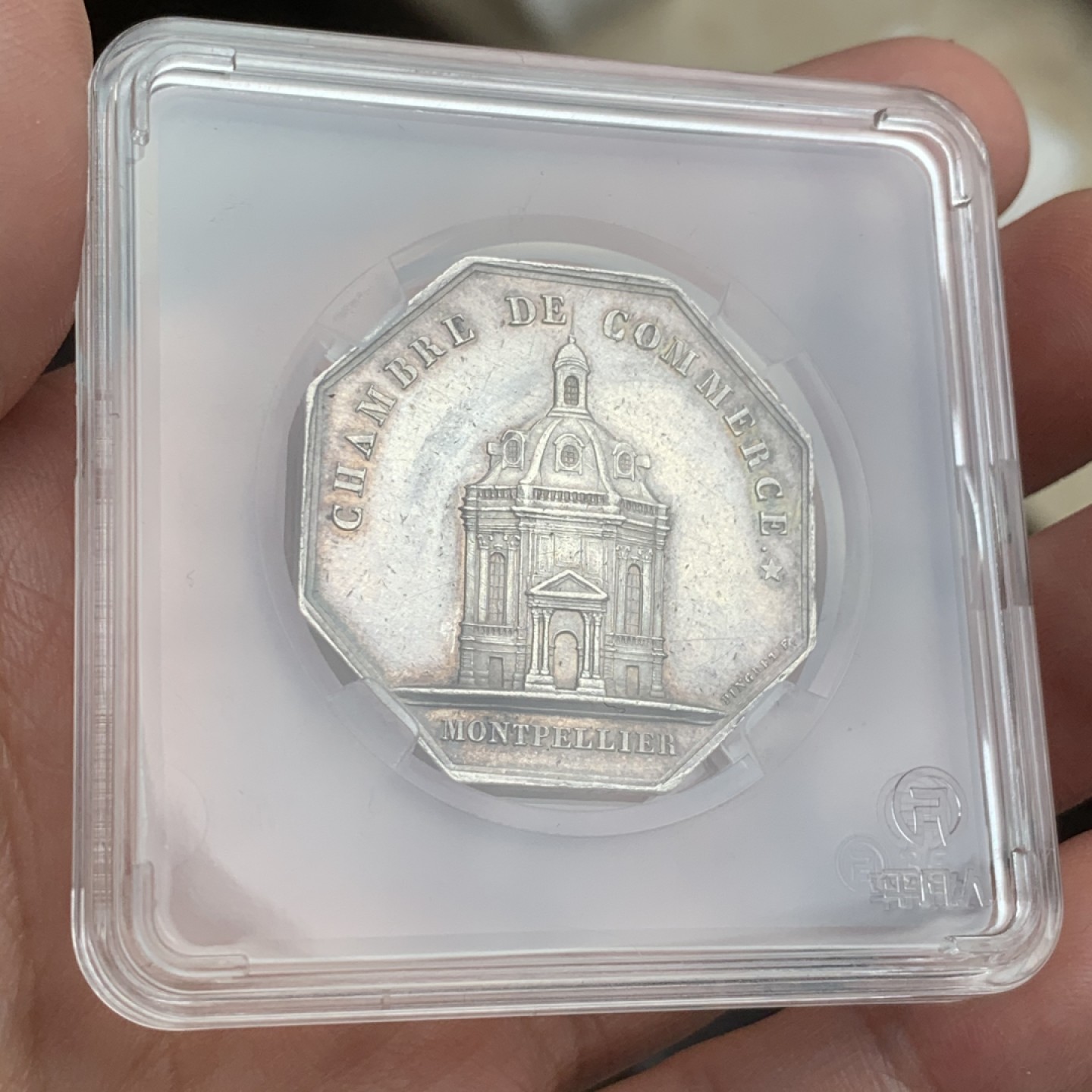 《竞宝斋》第59场-本周日，周一2场连拍（全场不限金额包邮） 1837年法国蒙彼利埃商会八角银制代币  重量：17.7g  边铭：蜜蜂银标