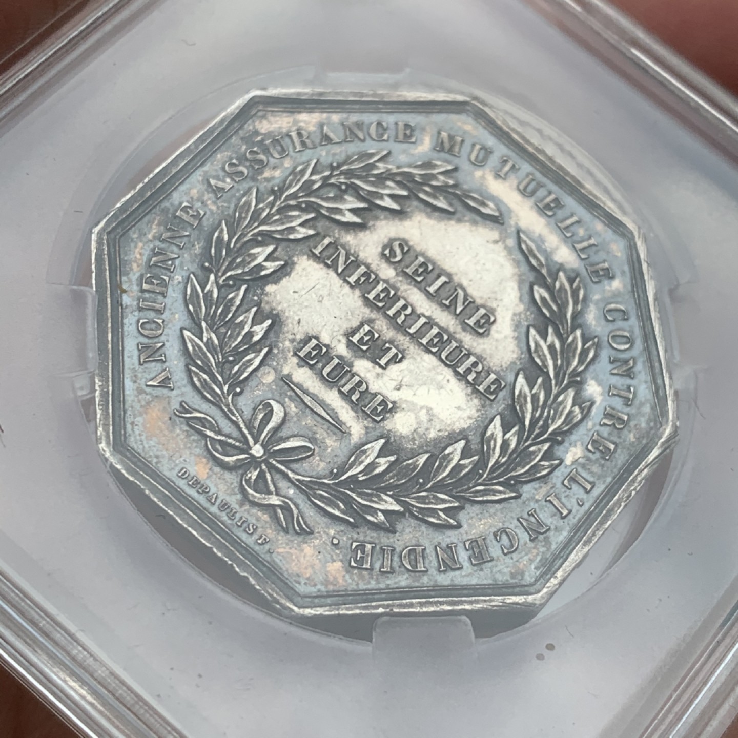 《竞宝斋》第59场-本周日，周一2场连拍（全场不限金额包邮） 1818年法国塞纳河火灾保险八角银制代币  重量：23g  边铭：蜜蜂银标  