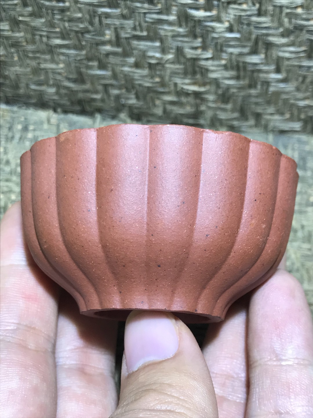 精美宜兴紫砂莲花品茗杯一个