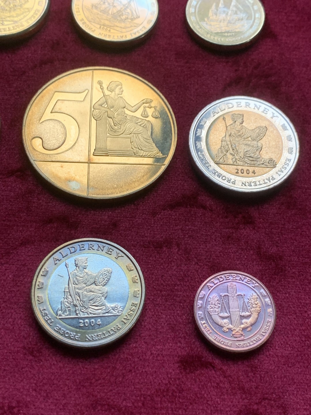 《竞宝斋》第59场-本周日，周一2场连拍（全场不限金额包邮） 奥尔德尼岛2004年欧元试铸样币