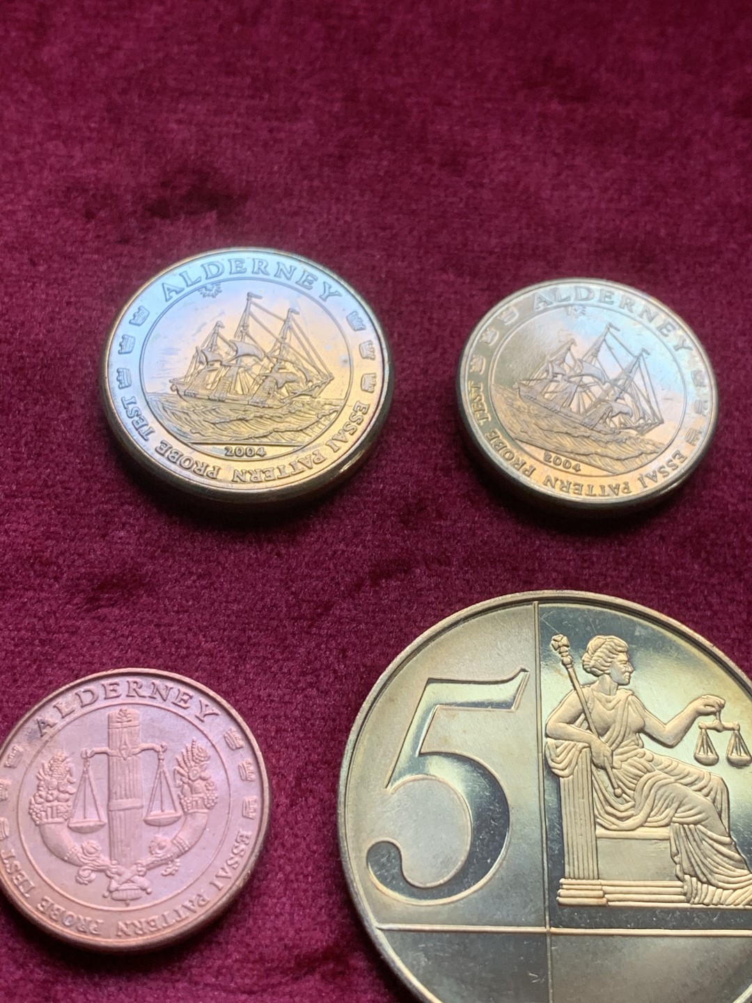 《竞宝斋》第59场-本周日，周一2场连拍（全场不限金额包邮） 奥尔德尼岛2004年欧元试铸样币