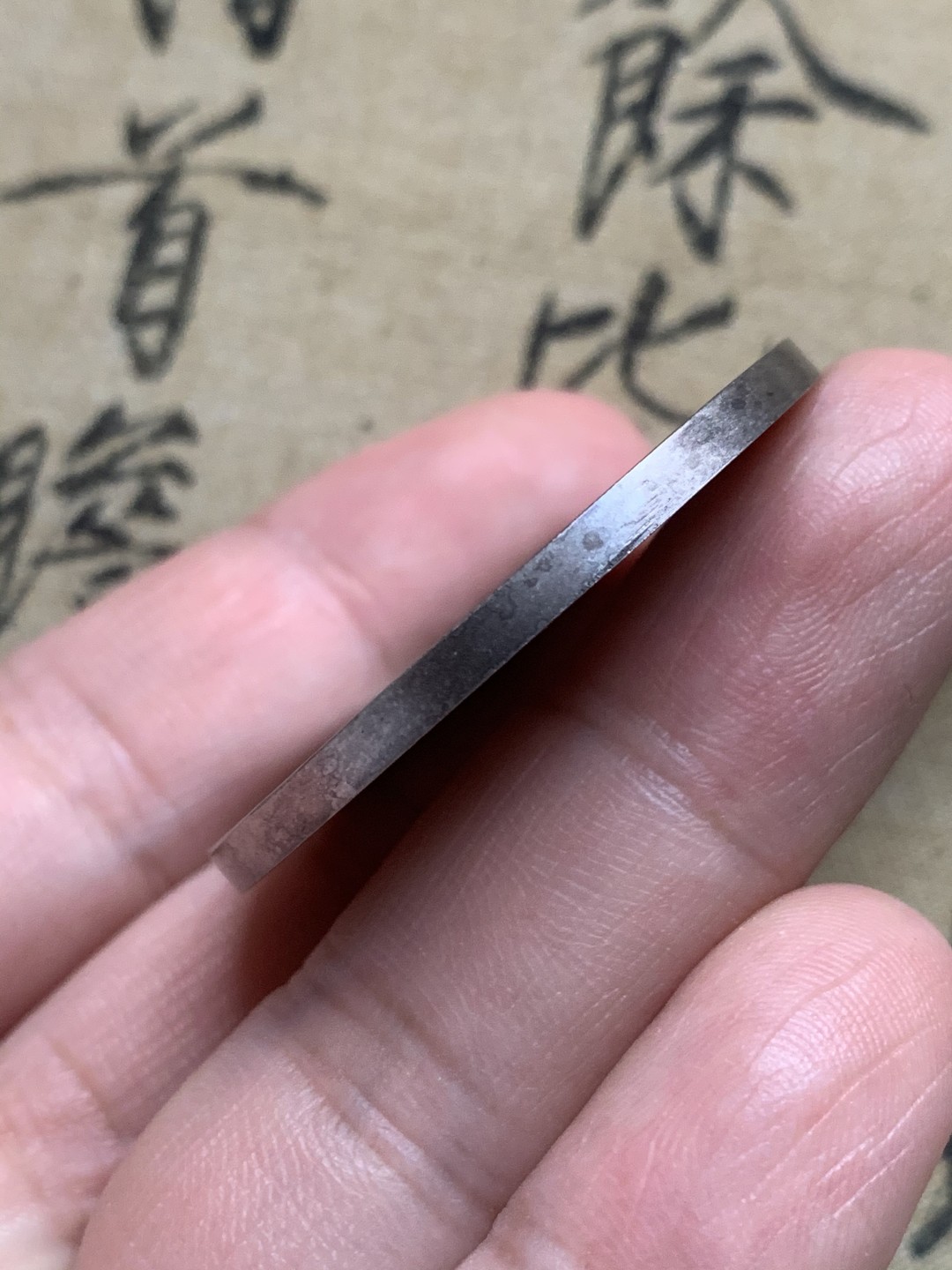 《竞宝斋》第59场-本周日，周一2场连拍（全场不限金额包邮） 原盒银章 日本 1974年 天皇金婚原盒纪念银章 直径40mm 重30g 日本松本徽章工业株式会社出品 非常少