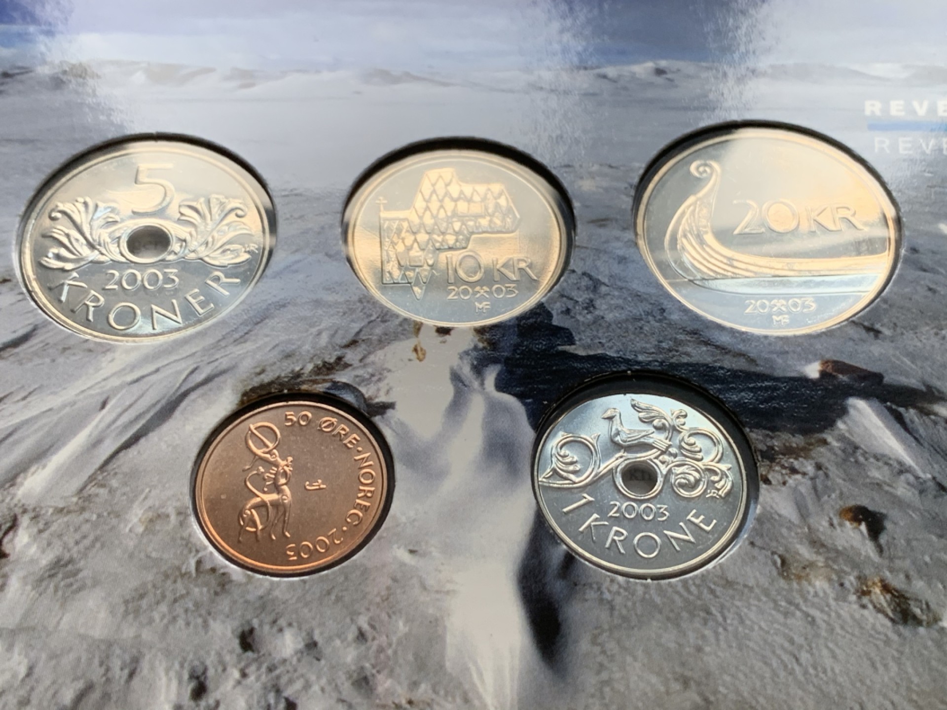 《竞宝斋》第59场-本周日，周一2场连拍（全场不限金额包邮） 卡装挪威2003年 5枚装 套币