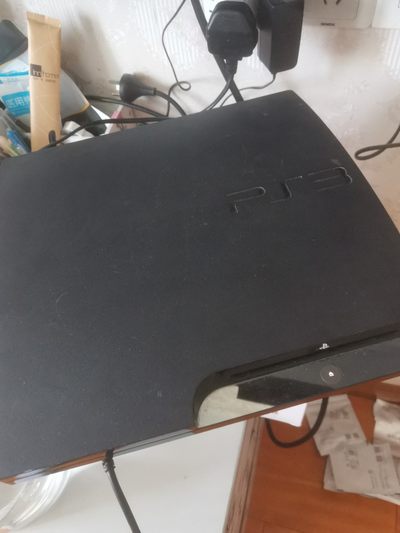 PS3游戏机两台