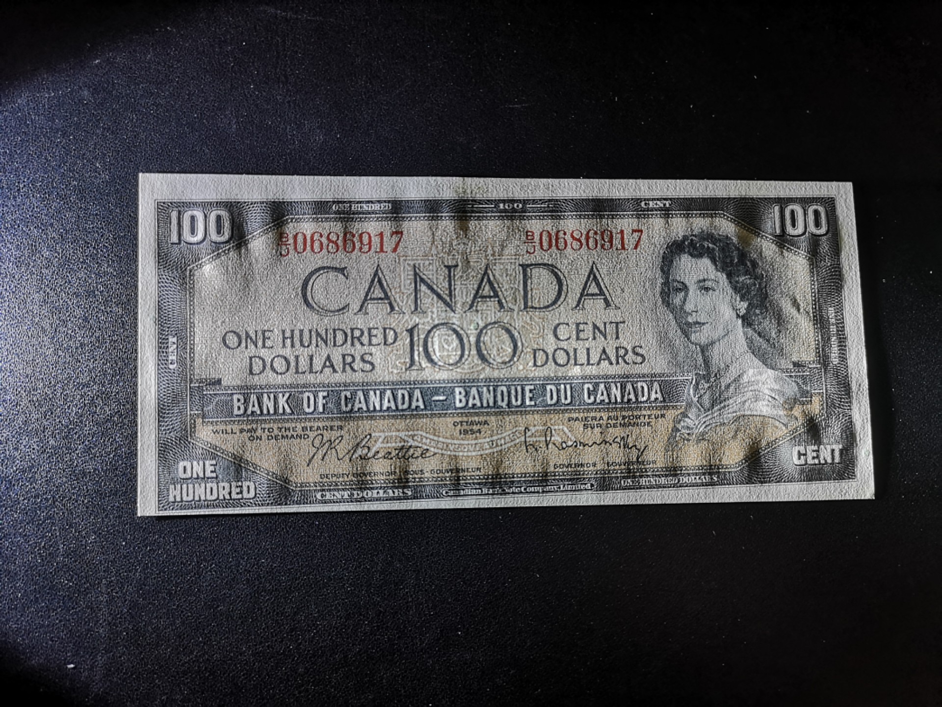 《外钞收藏家》第一百七十九期拍卖 1954年加拿大风景版100元 全新 印刷位移（斜了）