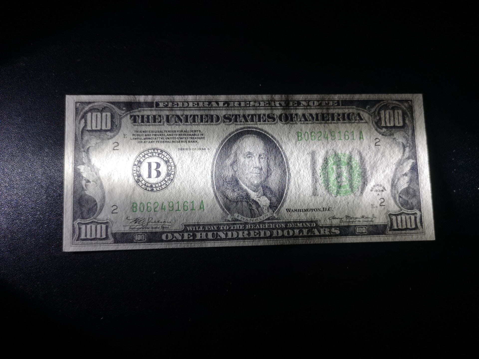 《外钞收藏家》第一百七十九期拍卖 1934年100美元 近新 品相如图 有潮癍