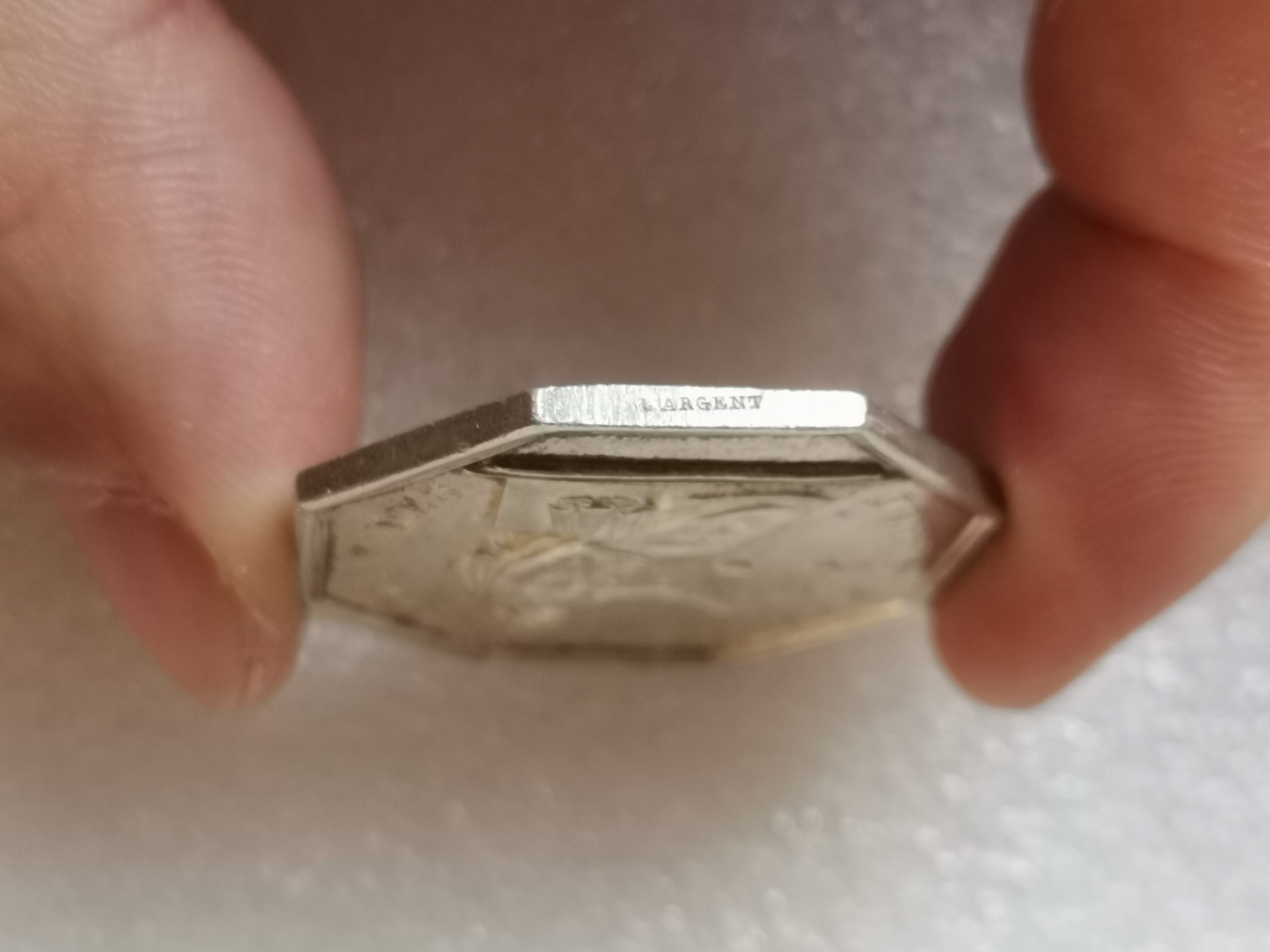 瓶子🏺第40期拍卖会 法国19世纪公证处Jeton银质八角