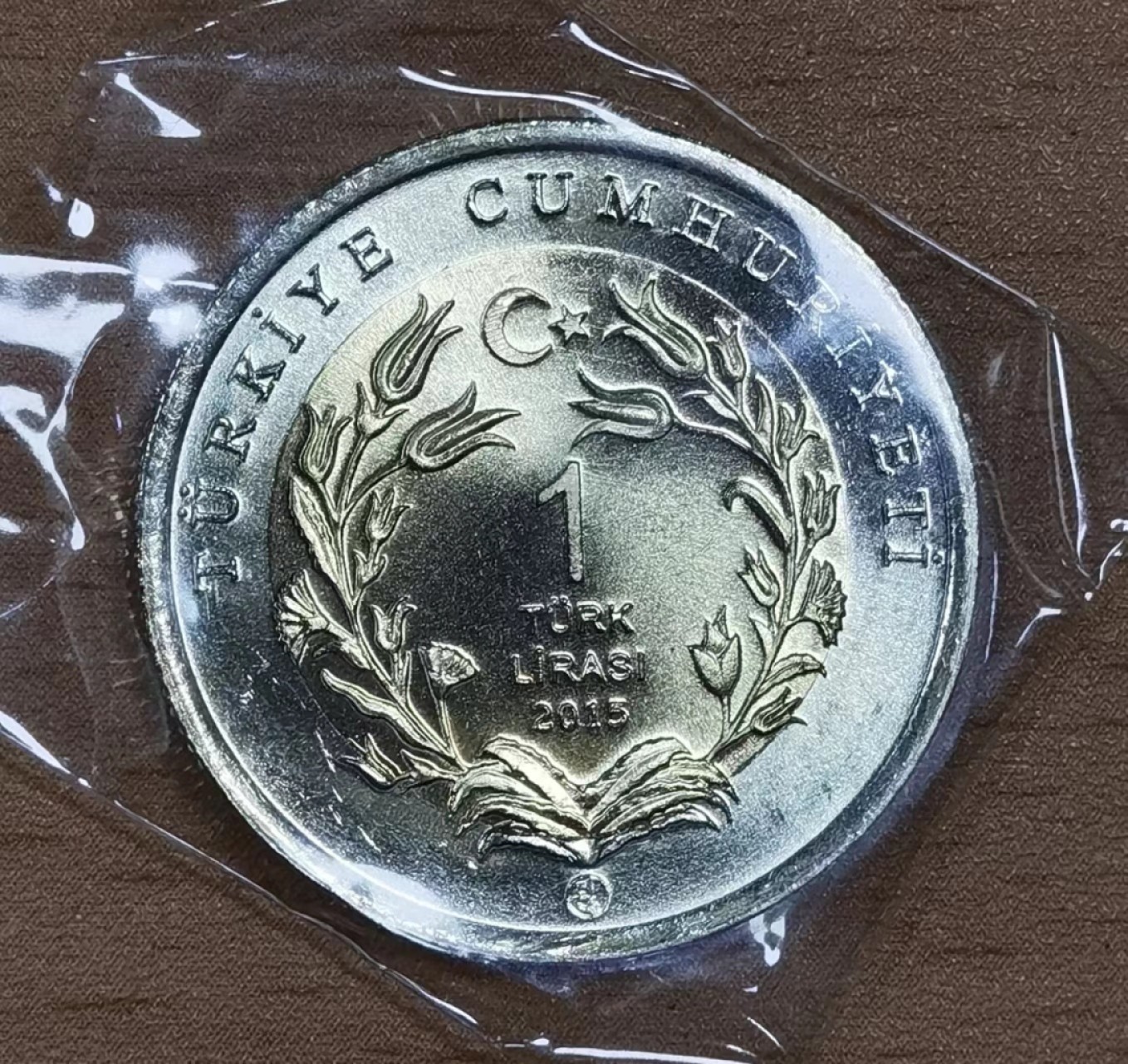 北京马甸外币专卖微拍第七十七期，非贵金属外国纪念币，流通币专场，陆续上新欢迎关注 全新原光土耳其2015年安纳托利亚野羊1里拉双色 纪念币