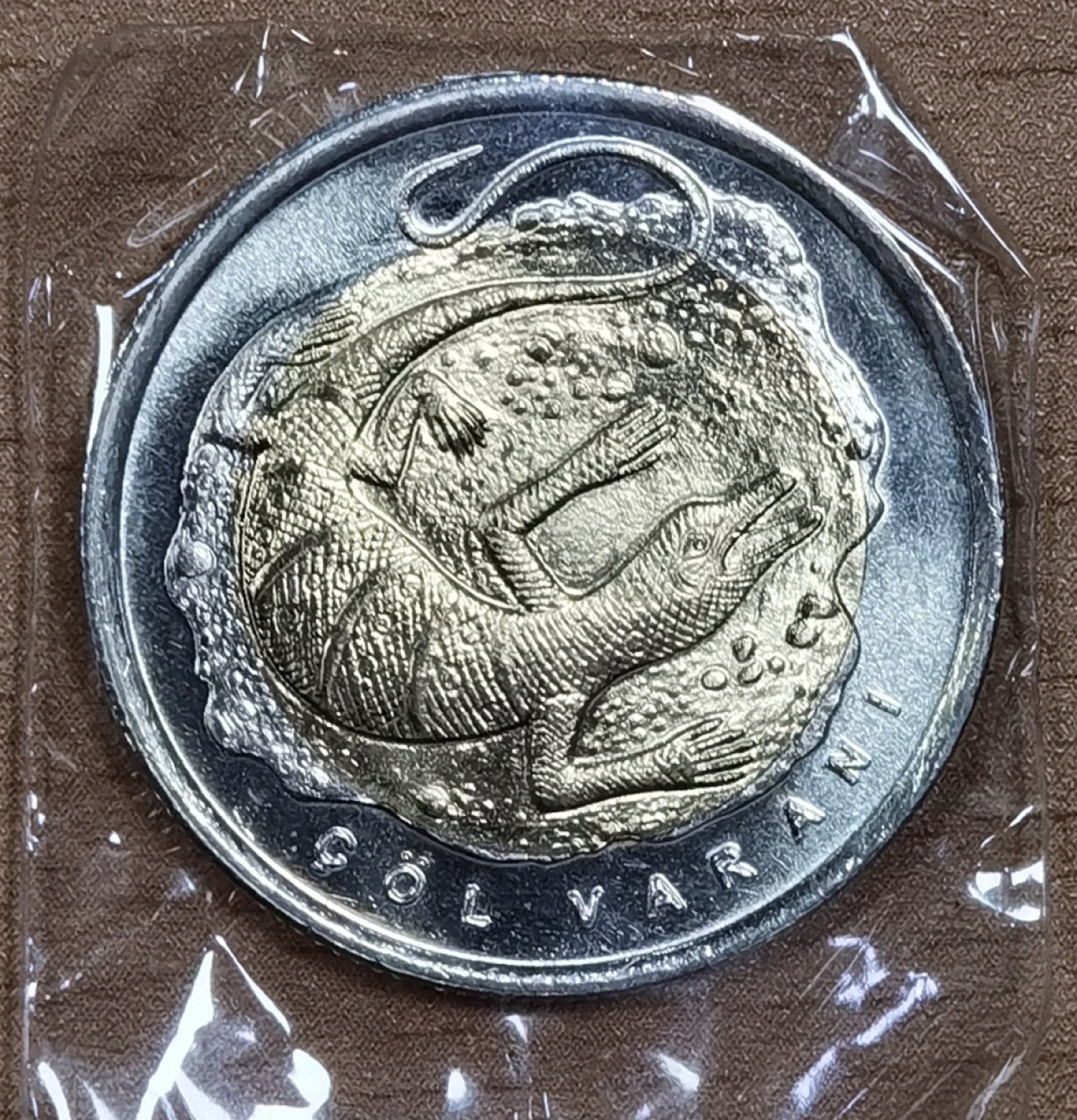 北京马甸外币专卖微拍第七十七期，非贵金属外国纪念币，流通币专场，陆续上新欢迎关注 全新原光土耳其2015年沙漠巨蜥1里拉双色纪念币