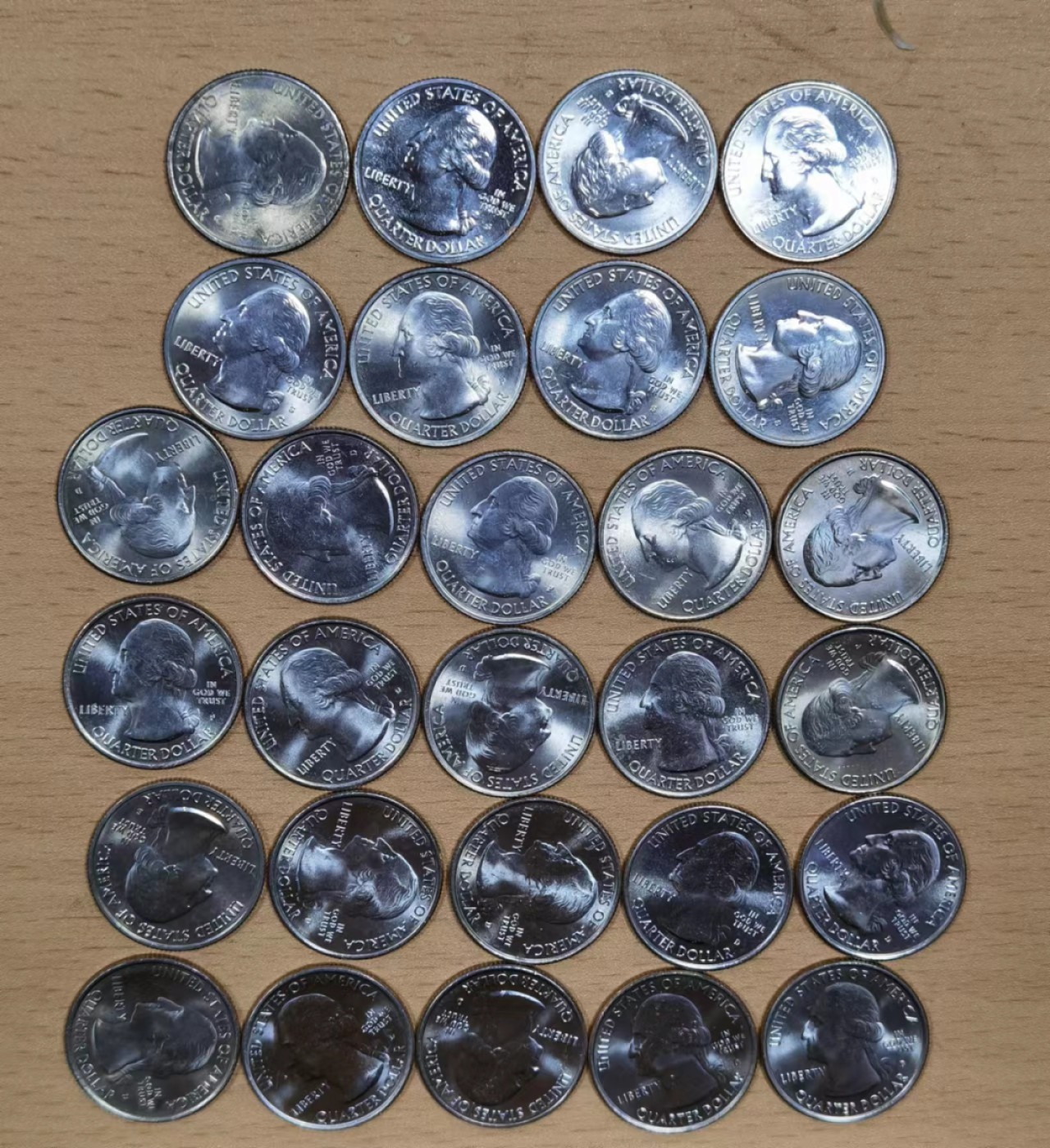 北京马甸外币专卖微拍第七十七期，非贵金属外国纪念币，流通币专场，陆续上新欢迎关注 美国公园币10，11，12，14年各5枚，13，15年各4枚，全新原光