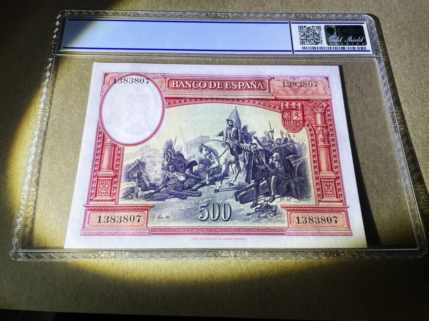 【Blue Auction】✨世界纸币精拍第186期——唯一冠军曼左尼（共77拍） 【冠军分】西班牙 1935年 500比塞塔 PCGS67EPQ 超高分 科尔特斯 经典大方块 雕刻非常细腻大气 值得珍藏 背面描述科尔特斯到达墨西哥后烧毁了他的船只，以说服他的部下们，没有回头路的场景。最终科尔特斯以破釜沉舟之势，以600人征服250万印第安人，塑造了西班牙征服者的传奇人生。