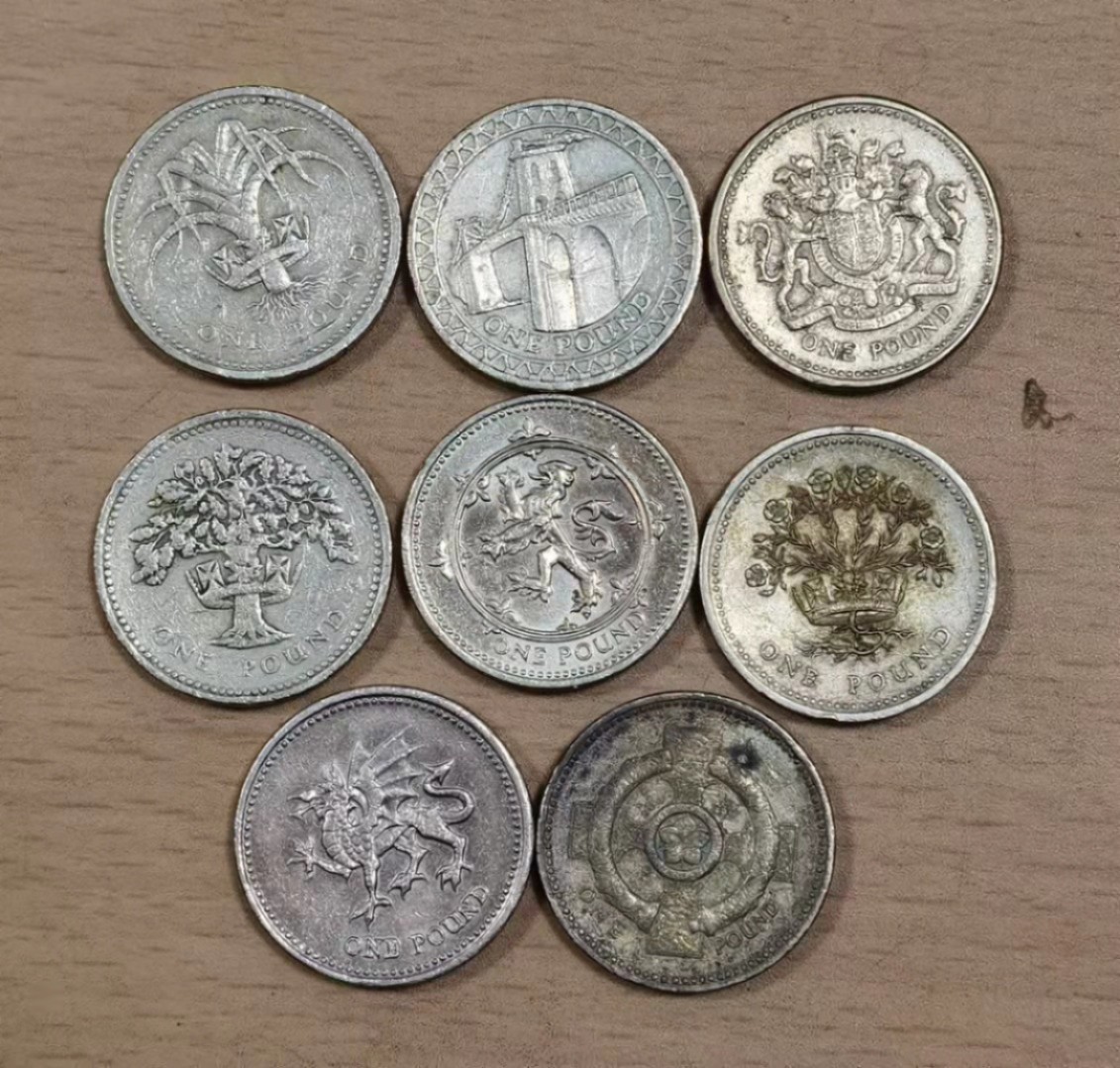 北京马甸外币专卖微拍第七十七期，非贵金属外国纪念币，流通币专场，陆续上新欢迎关注 1英镑8枚不重样