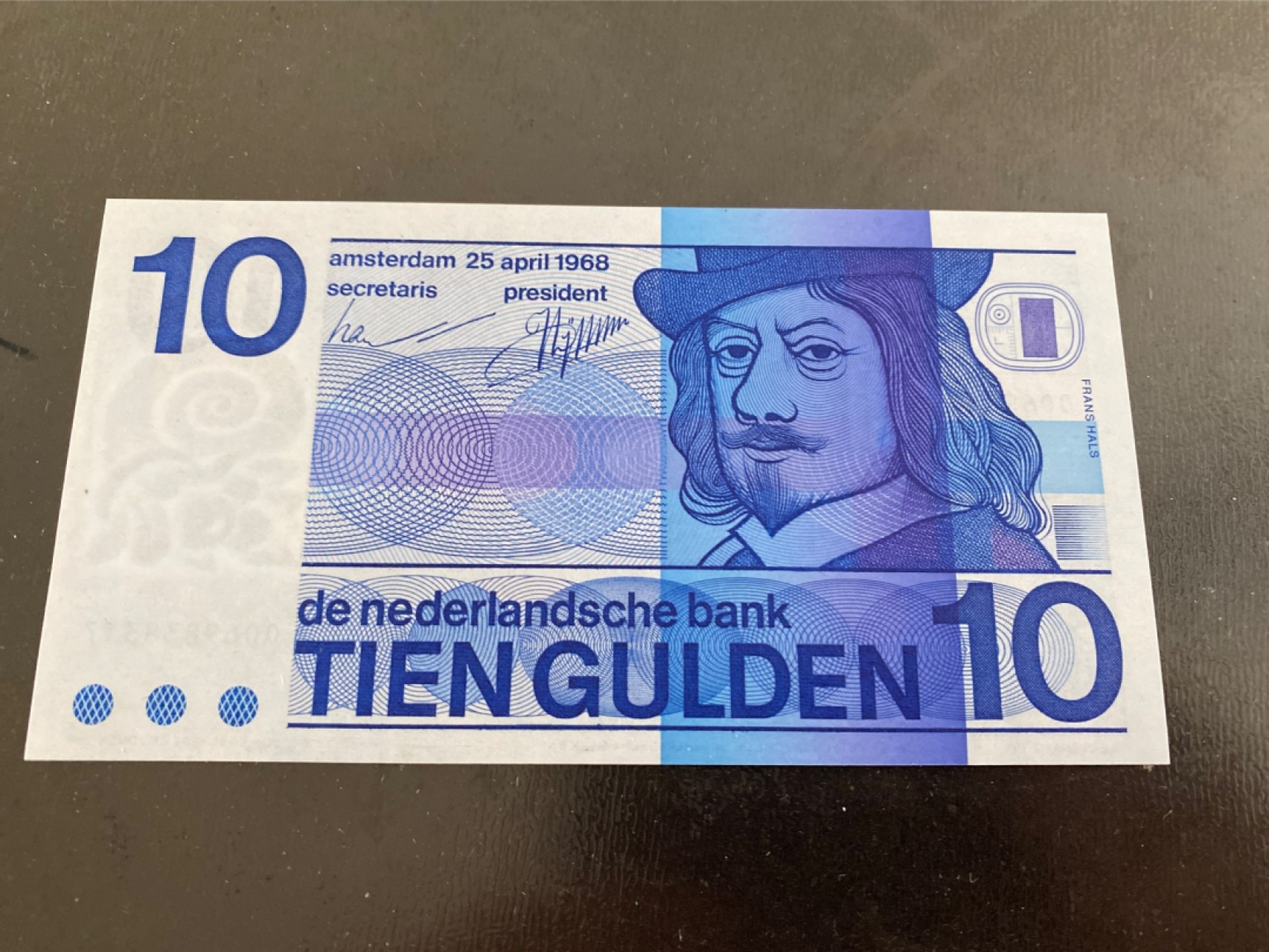 收藏联盟164期拍卖 综合场今晚七点开拍 漏还很多等您来 1968年荷兰牛眼版10盾 全新