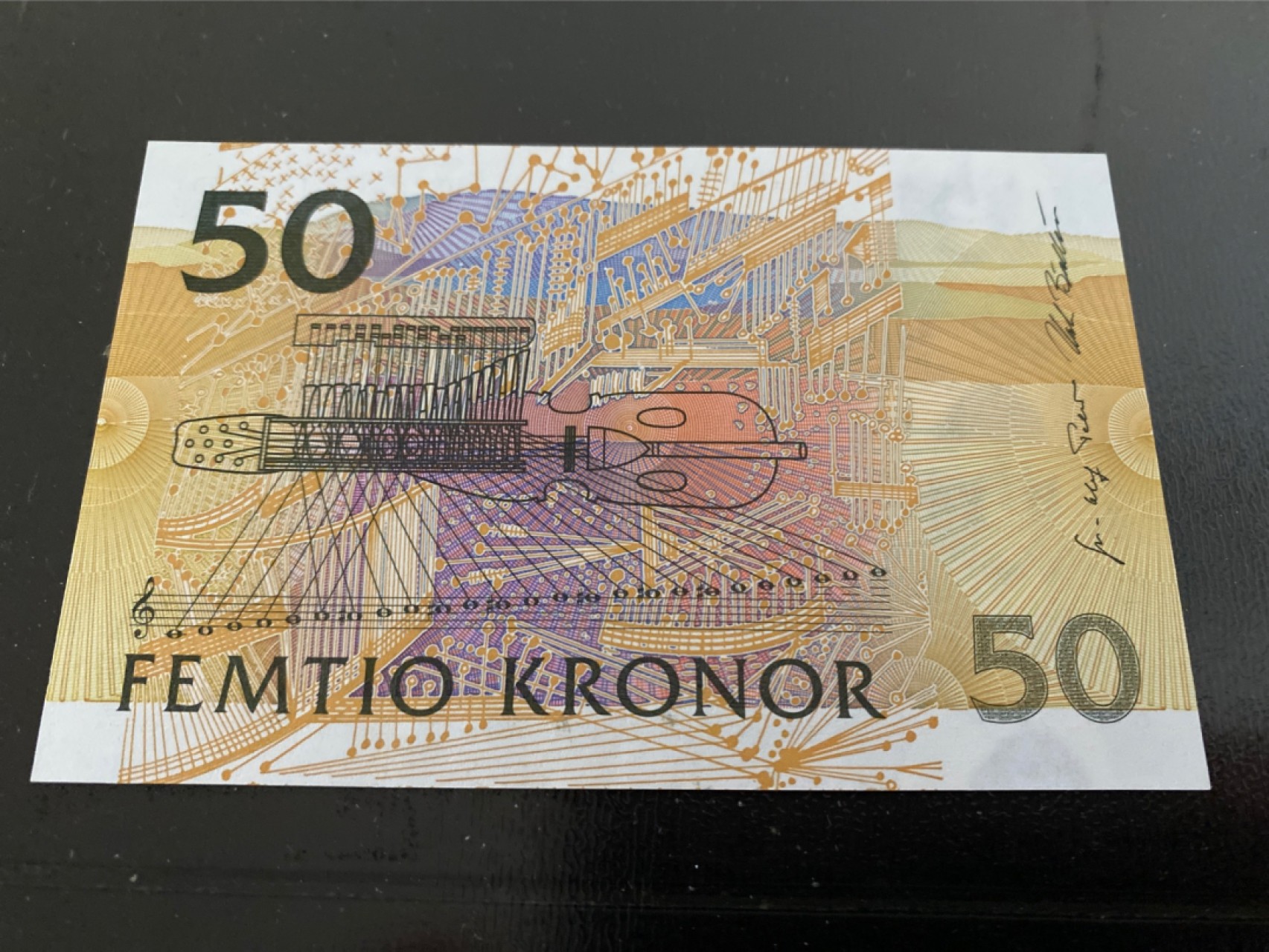 收藏联盟164期拍卖 综合场今晚七点开拍 漏还很多等您来 1996年瑞典50克朗 夜莺初版首发 全新