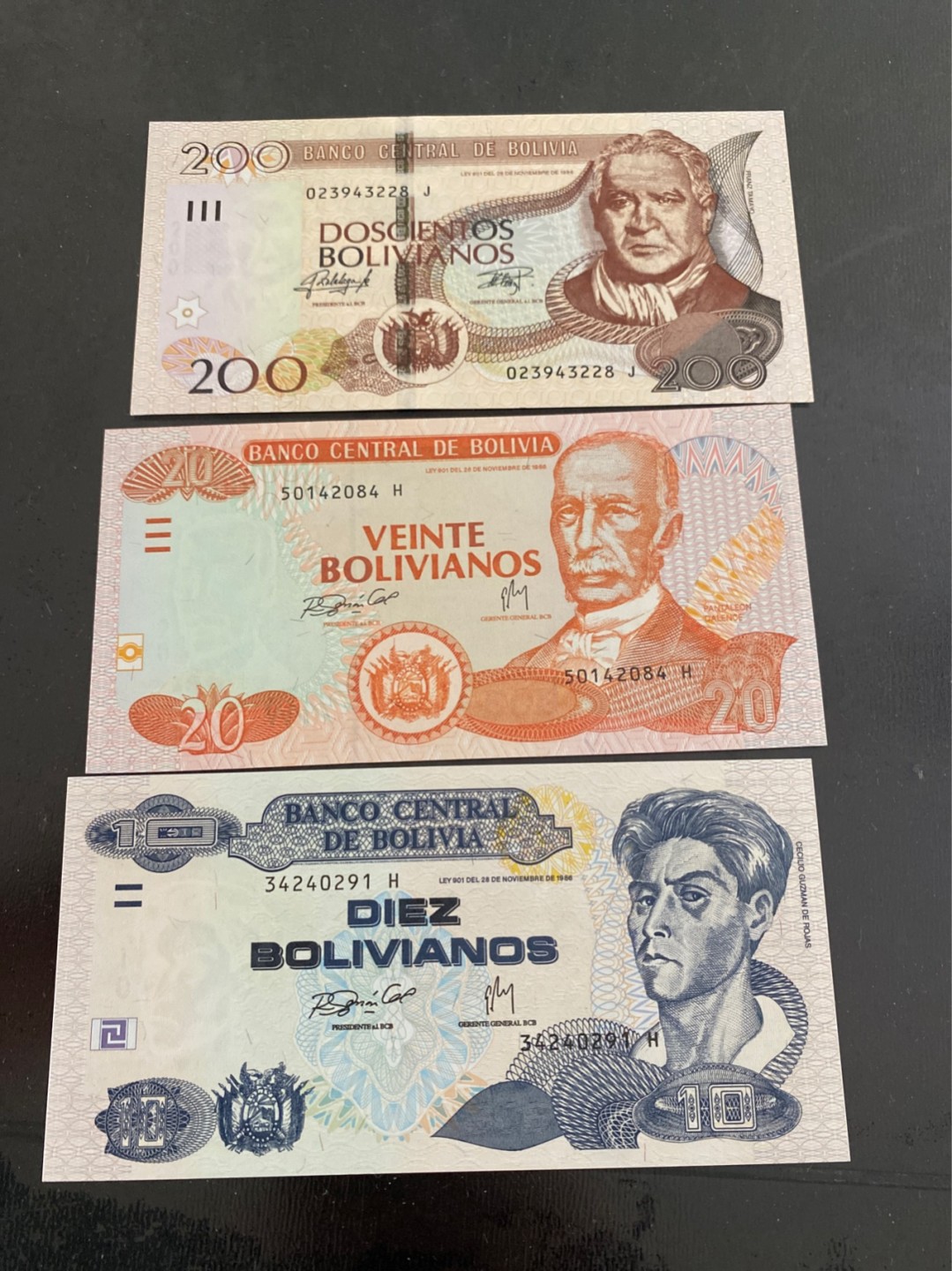 收藏联盟164期拍卖 综合场今晚七点开拍 漏还很多等您来 玻利维亚纸币三张 全新